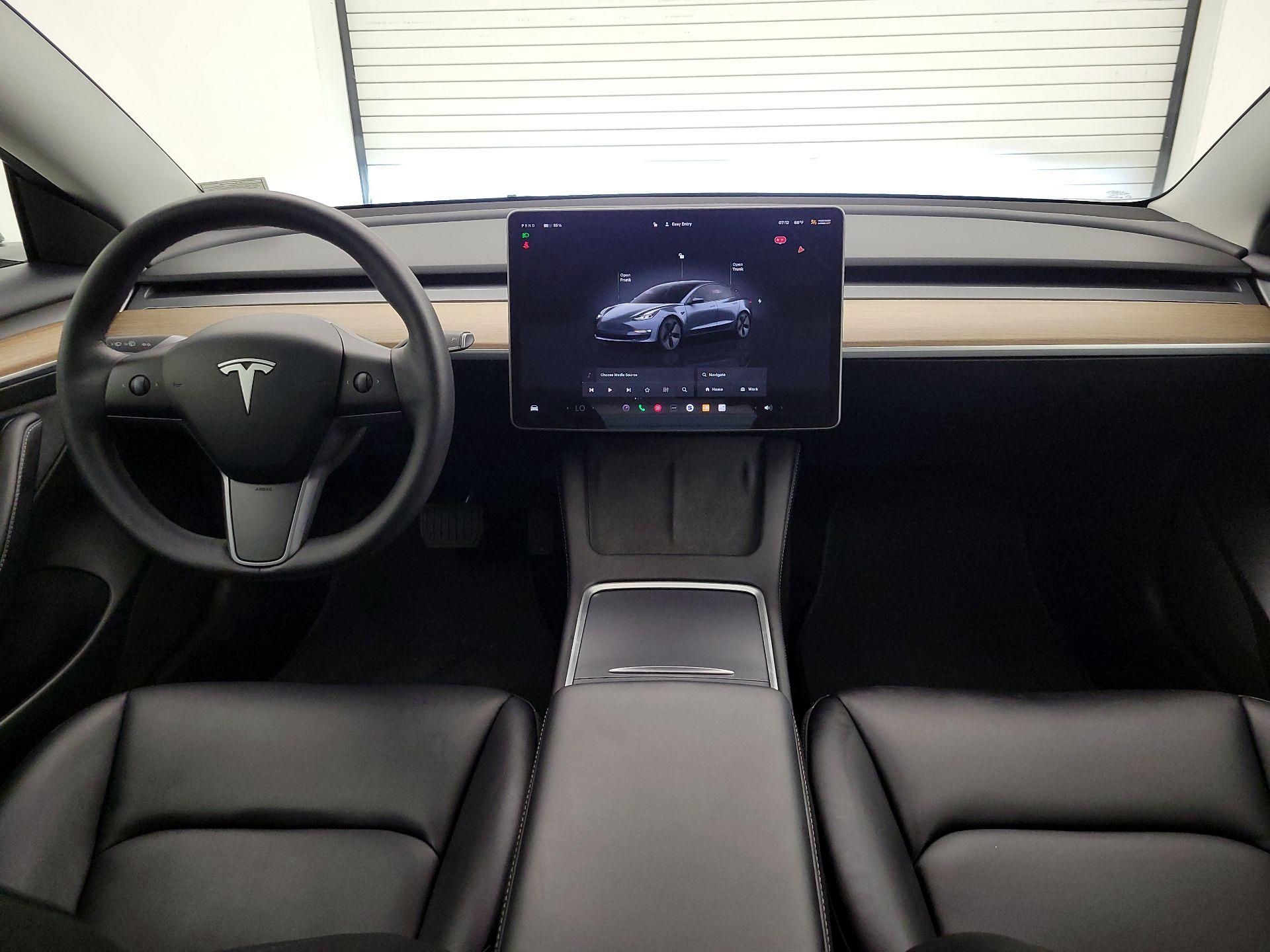 Thumbnail: 2023 Tesla Model 3 - 9