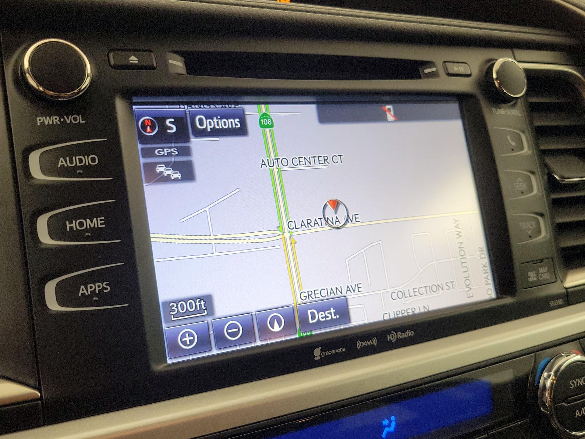 Thumbnail: 2019 Toyota Highlander - 14