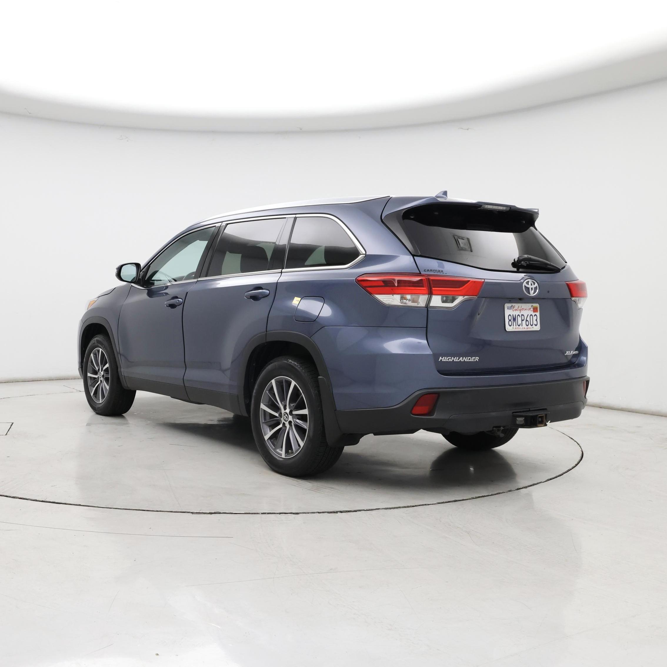 Thumbnail: 2019 Toyota Highlander - 2