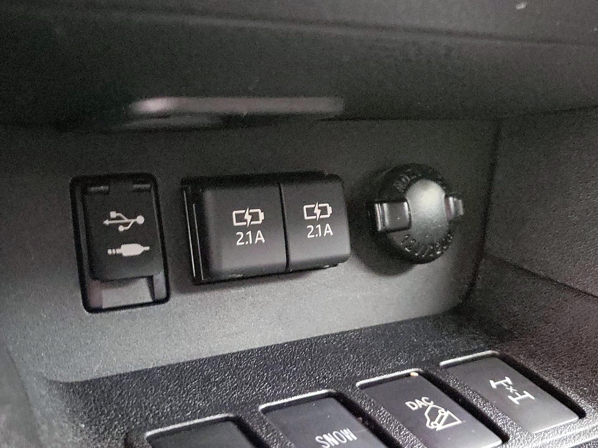 Thumbnail: 2019 Toyota Highlander - 19