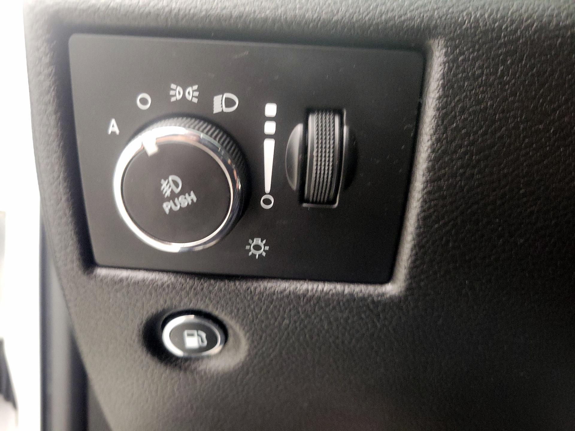 Thumbnail: 2018 Jeep Grand Cherokee - 13