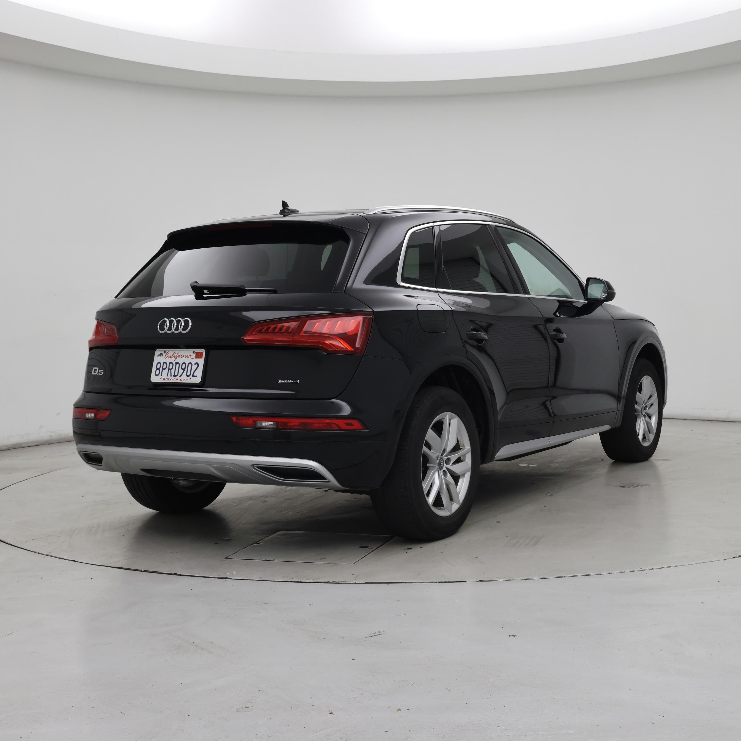 Thumbnail: 2020 Audi Q5 - 8