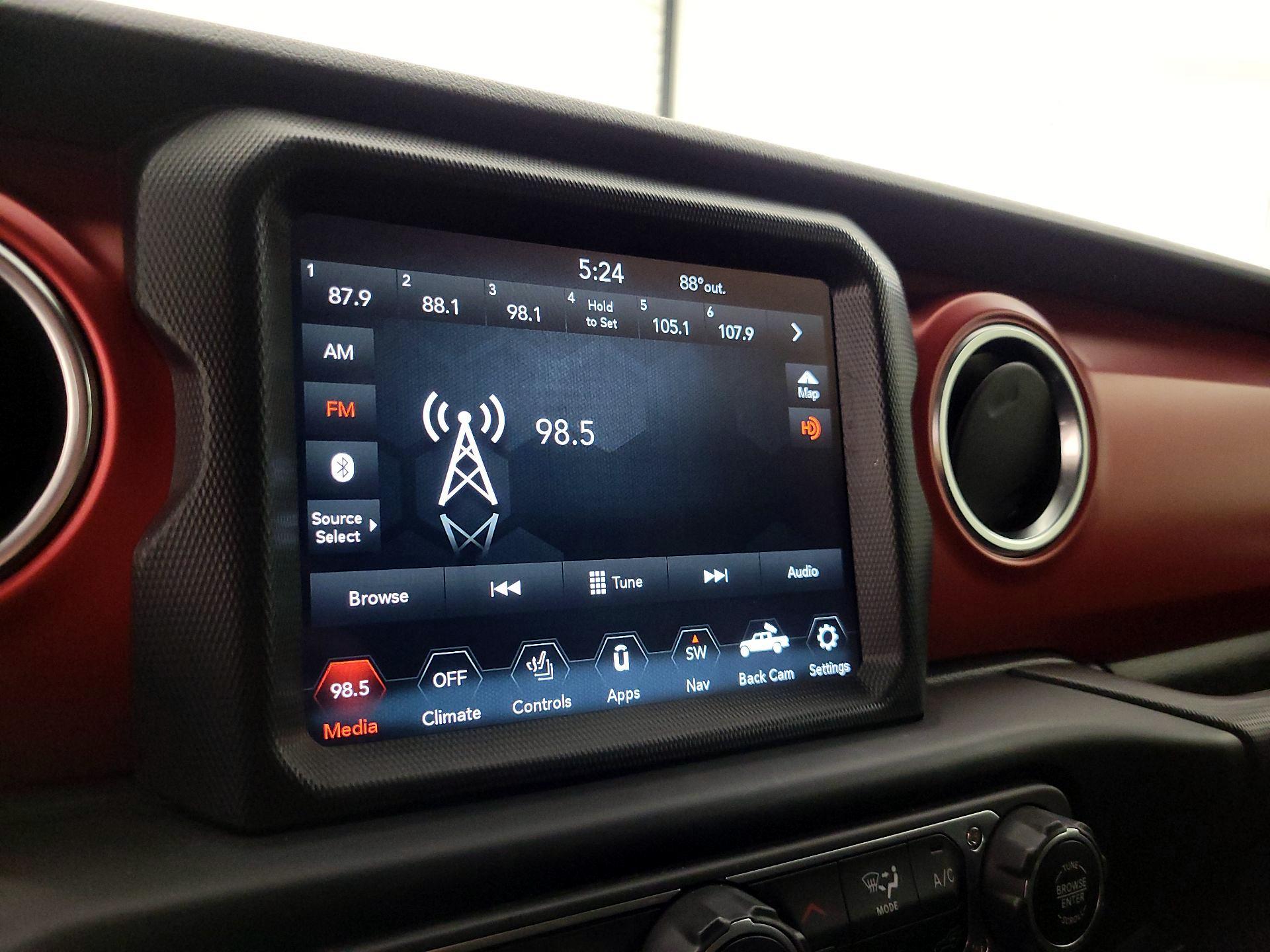 Thumbnail: 2023 Jeep Gladiator - 16