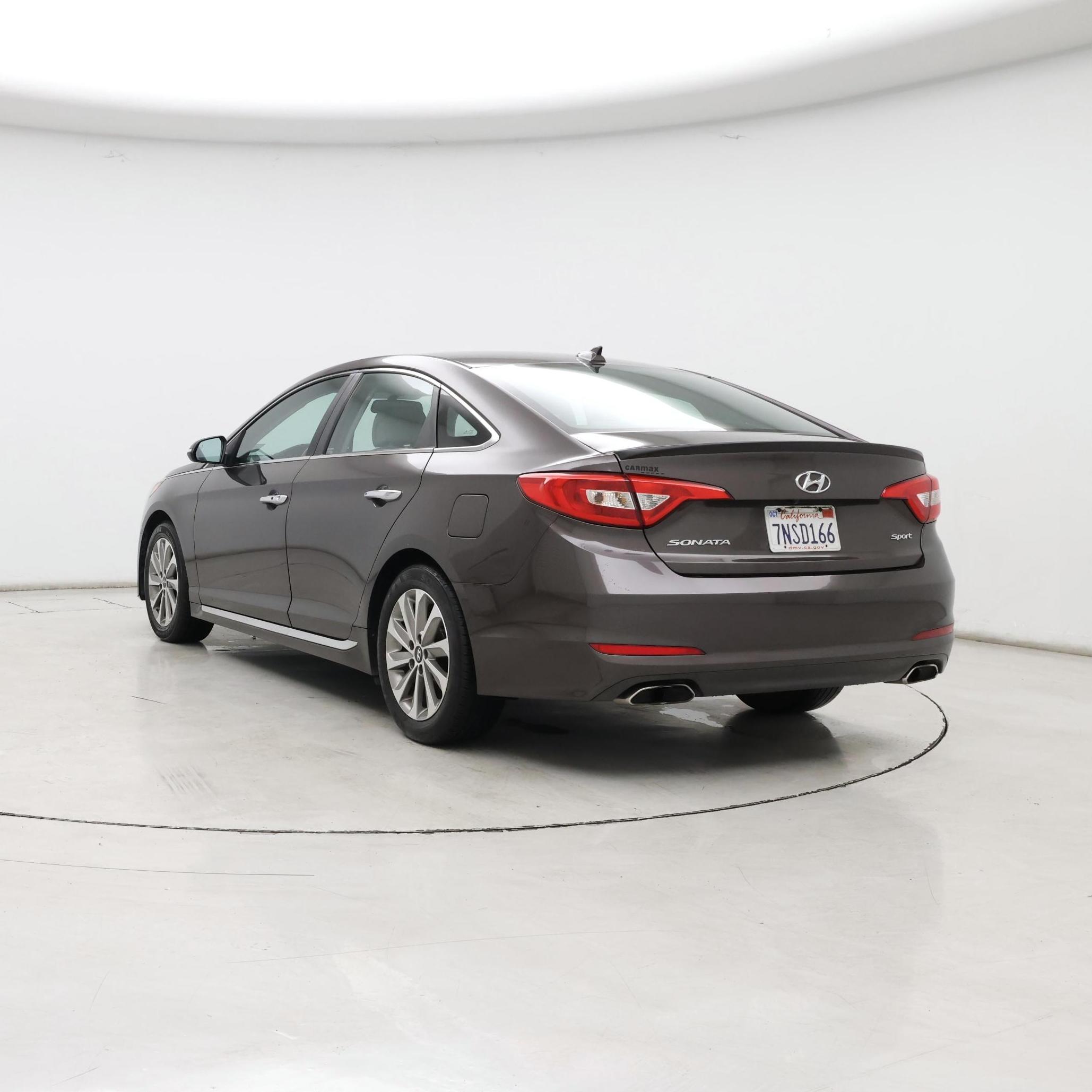 Thumbnail: 2015 Hyundai Sonata - 2