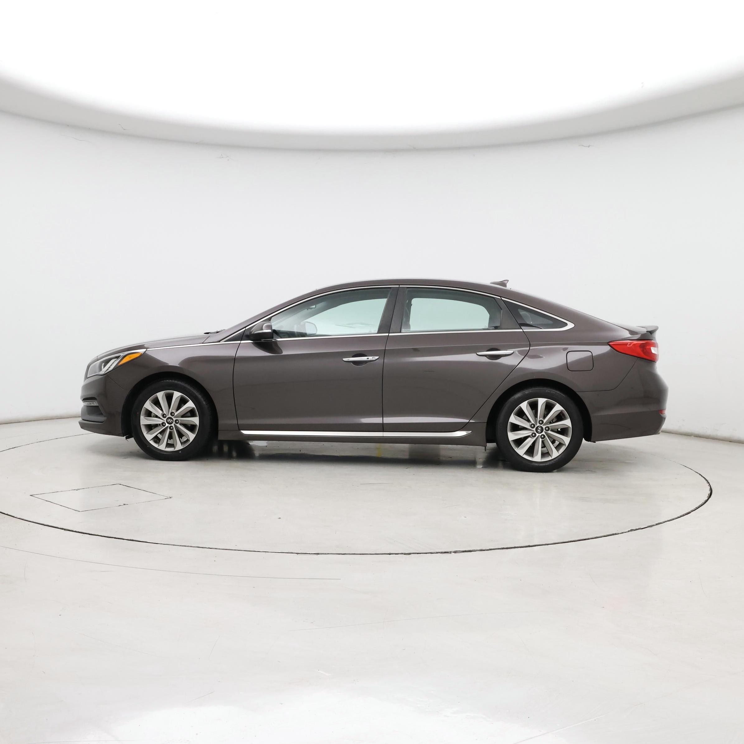 Thumbnail: 2015 Hyundai Sonata - 3