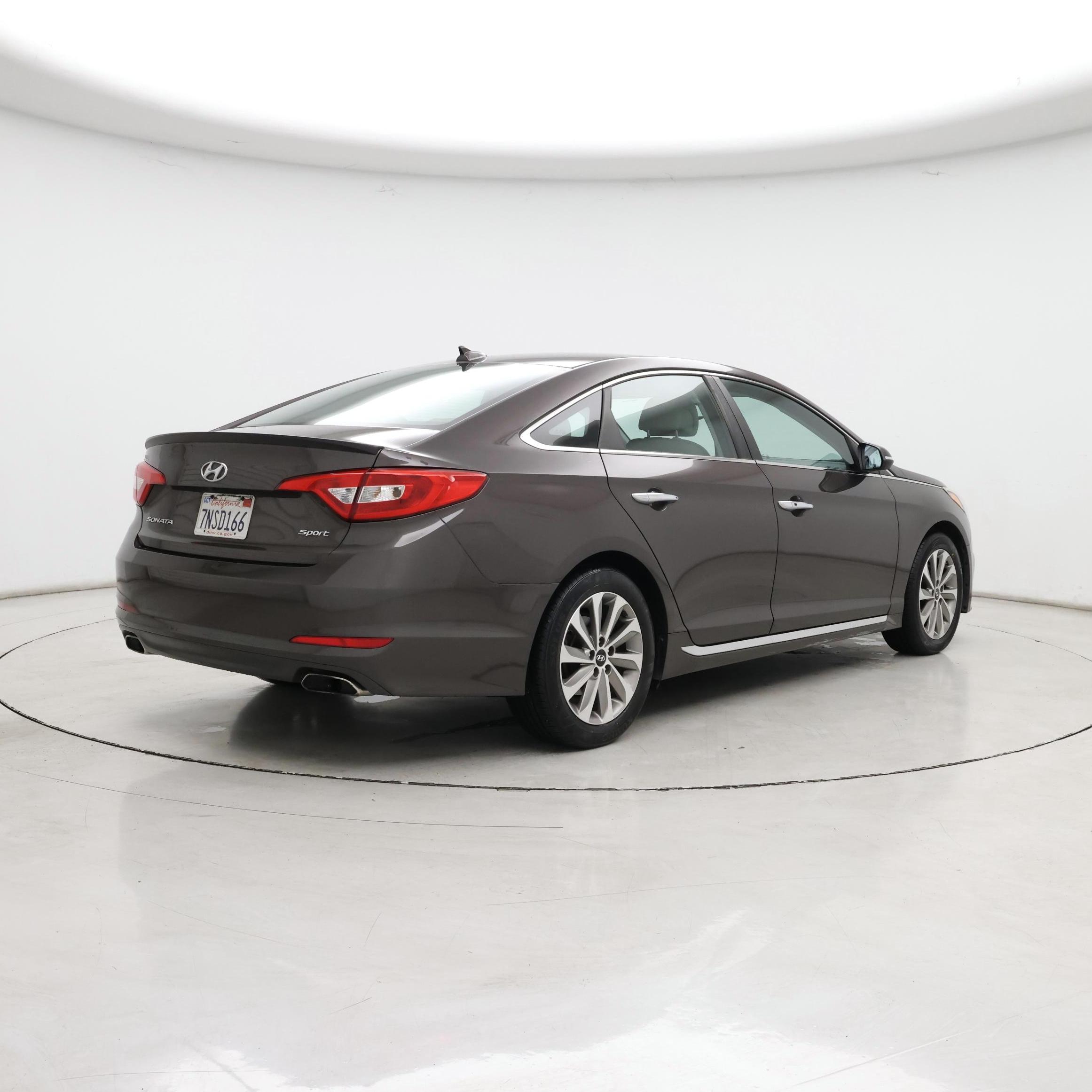 Thumbnail: 2015 Hyundai Sonata - 8