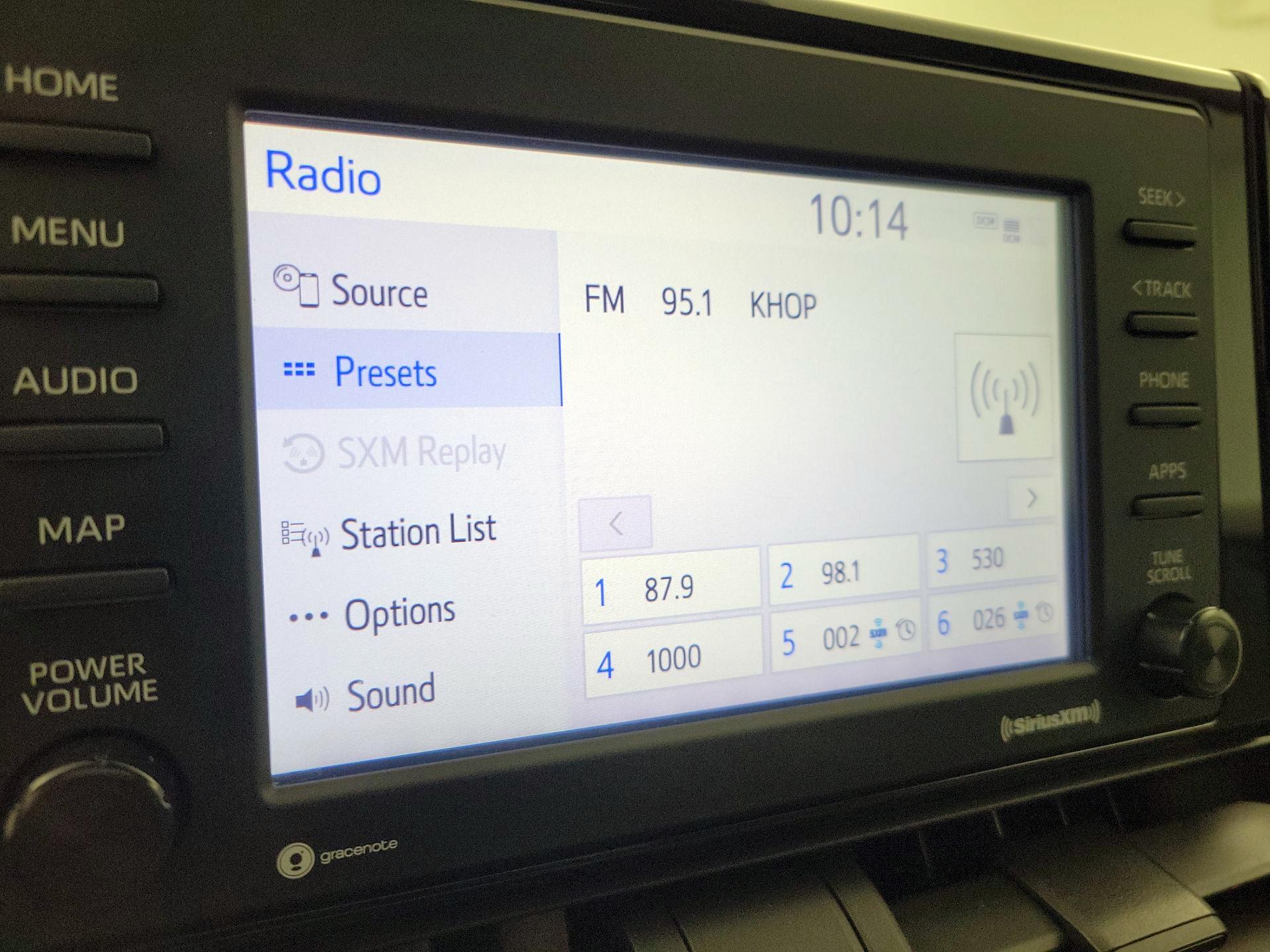 Thumbnail: 2020 Toyota RAV4 - 15