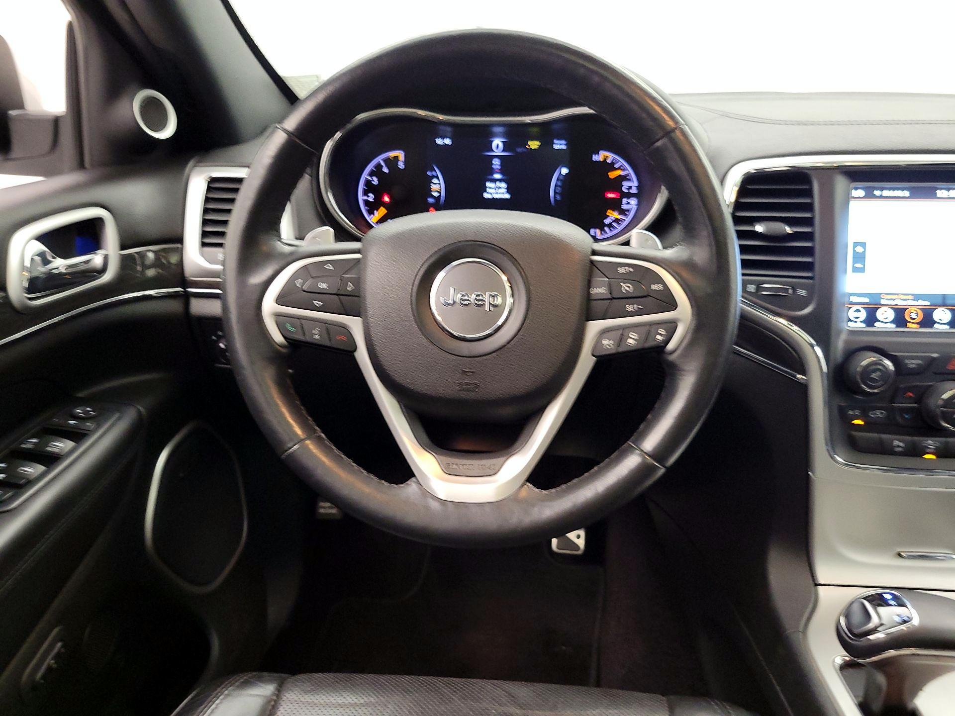 Thumbnail: 2015 Jeep Grand Cherokee - 10