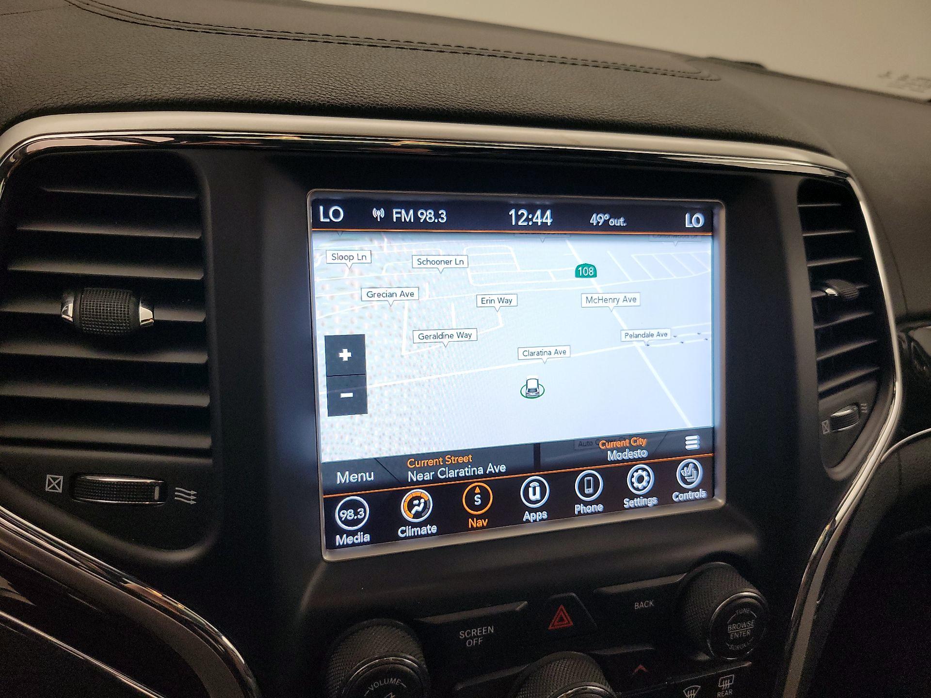 Thumbnail: 2015 Jeep Grand Cherokee - 14