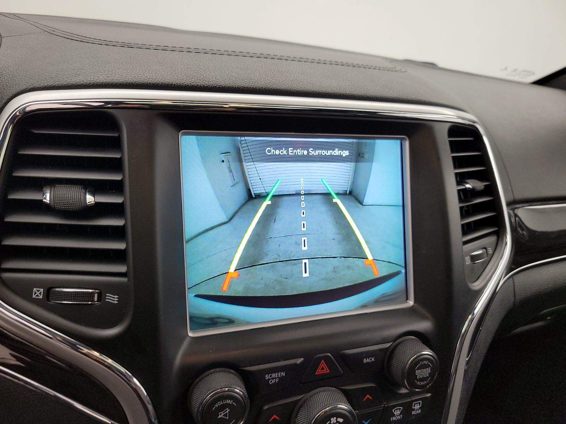 Thumbnail: 2015 Jeep Grand Cherokee - 15