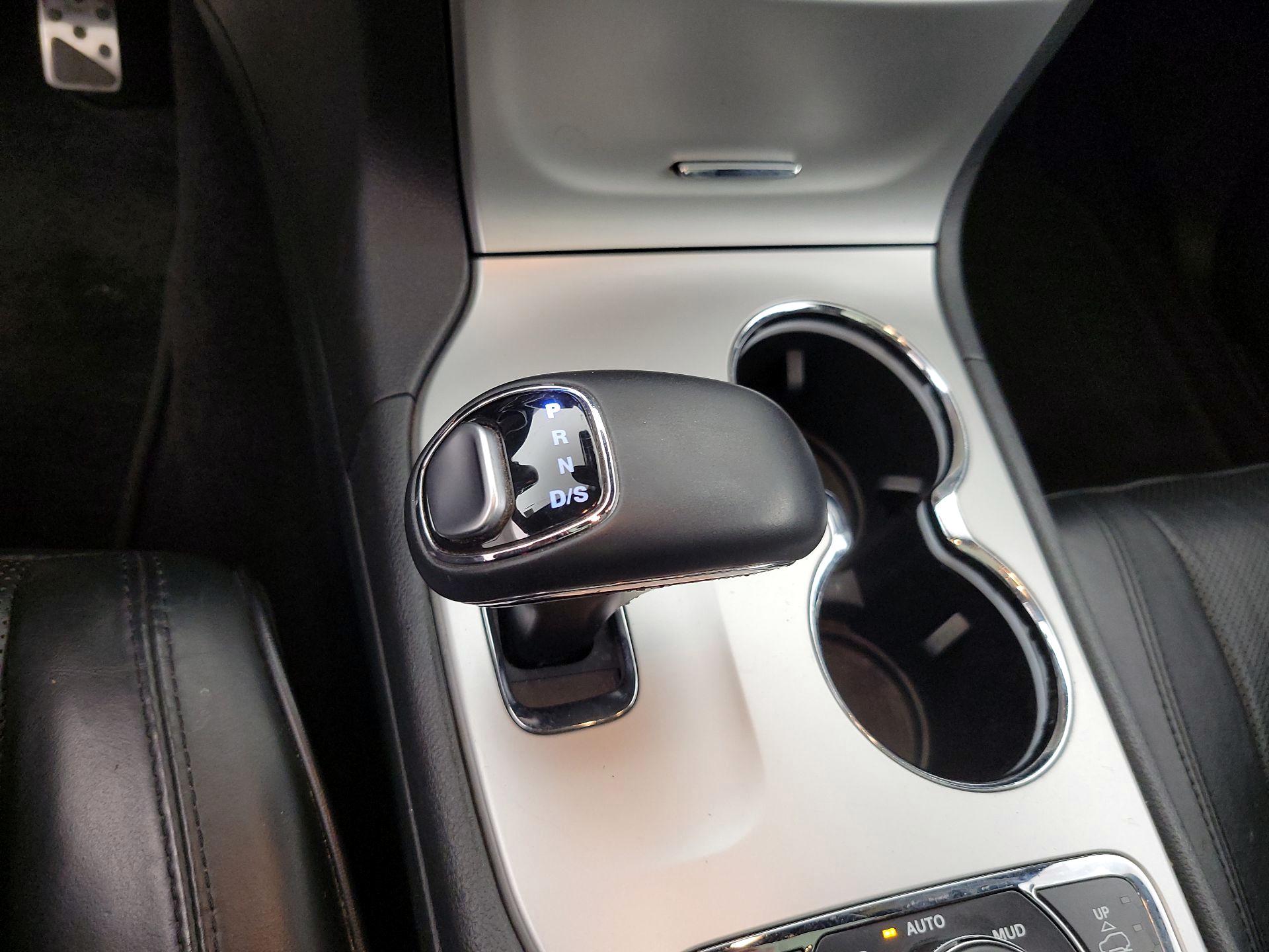 Thumbnail: 2015 Jeep Grand Cherokee - 18