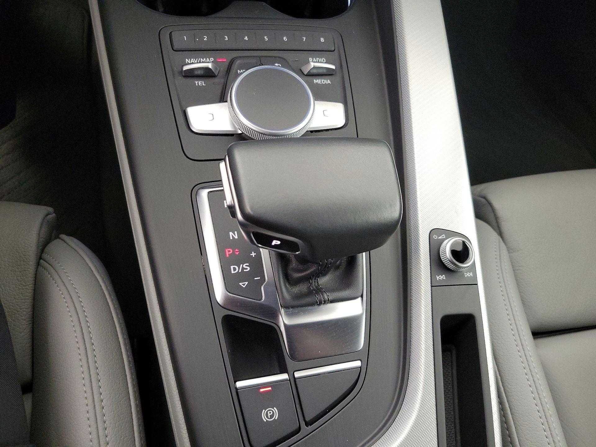 Thumbnail: 2018 Audi A4 - 17