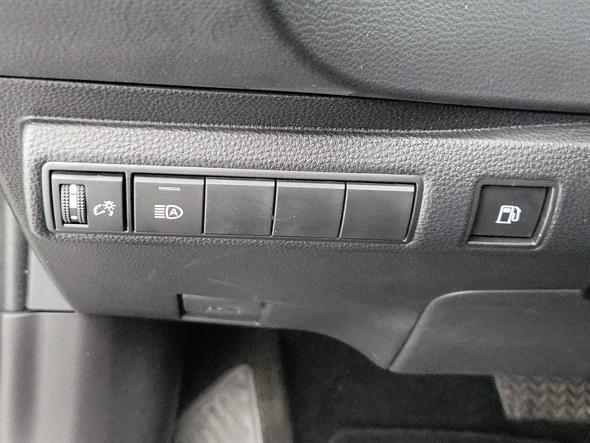 Thumbnail: 2024 Toyota Corolla - 13