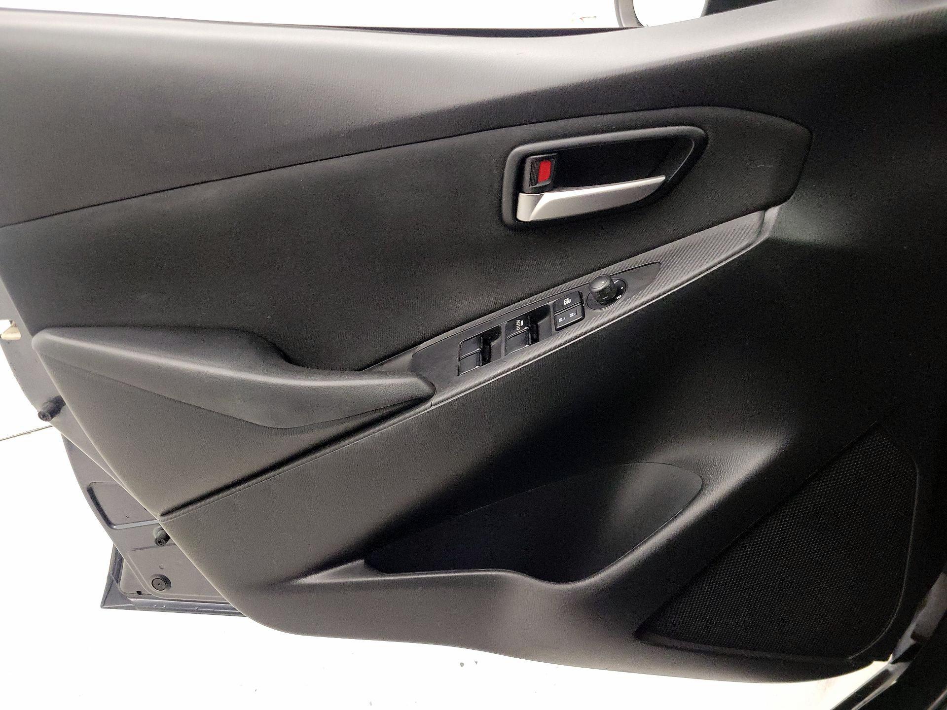 Thumbnail: 2019 Toyota Yaris - 12