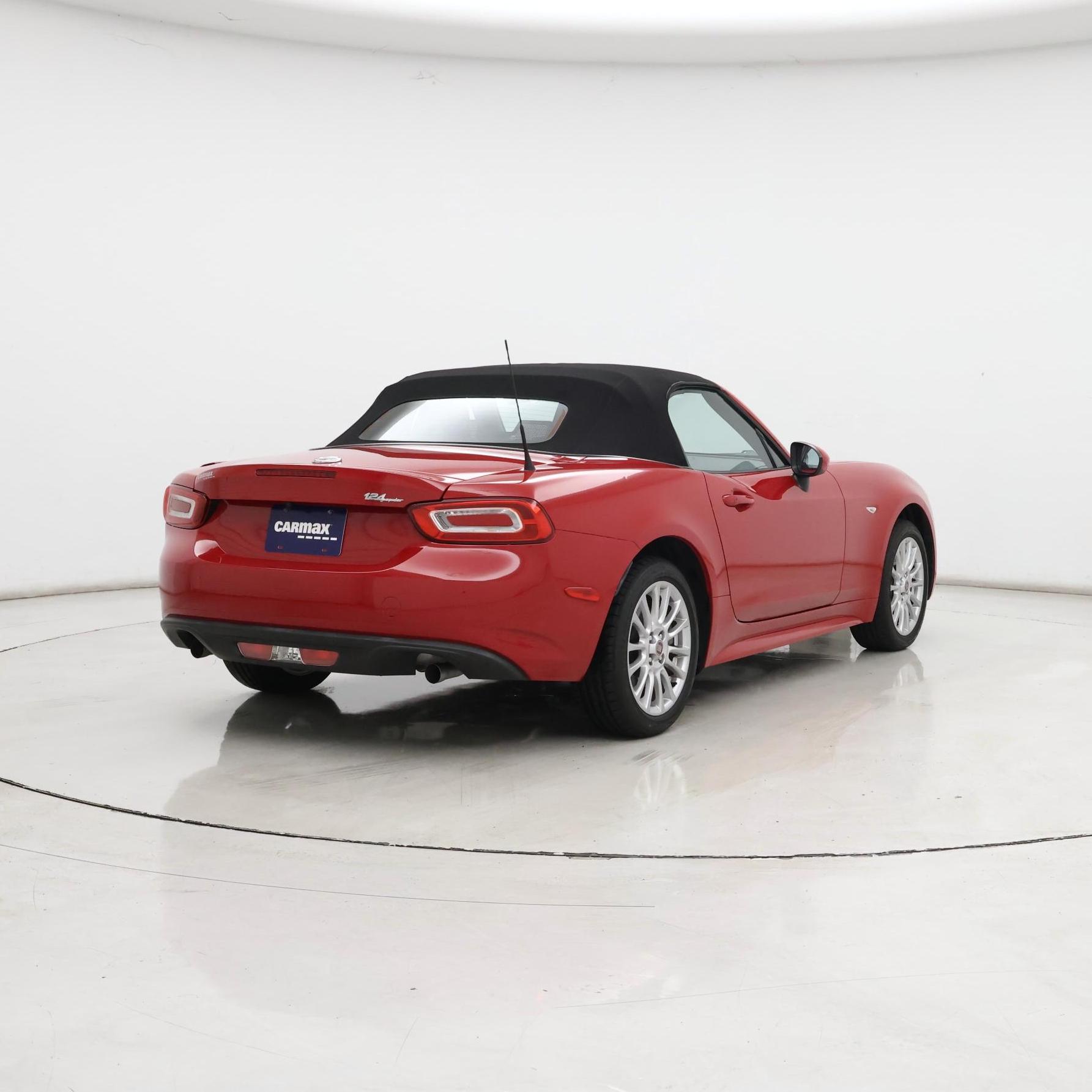 Thumbnail: 2017 Fiat 124 Spider - 8