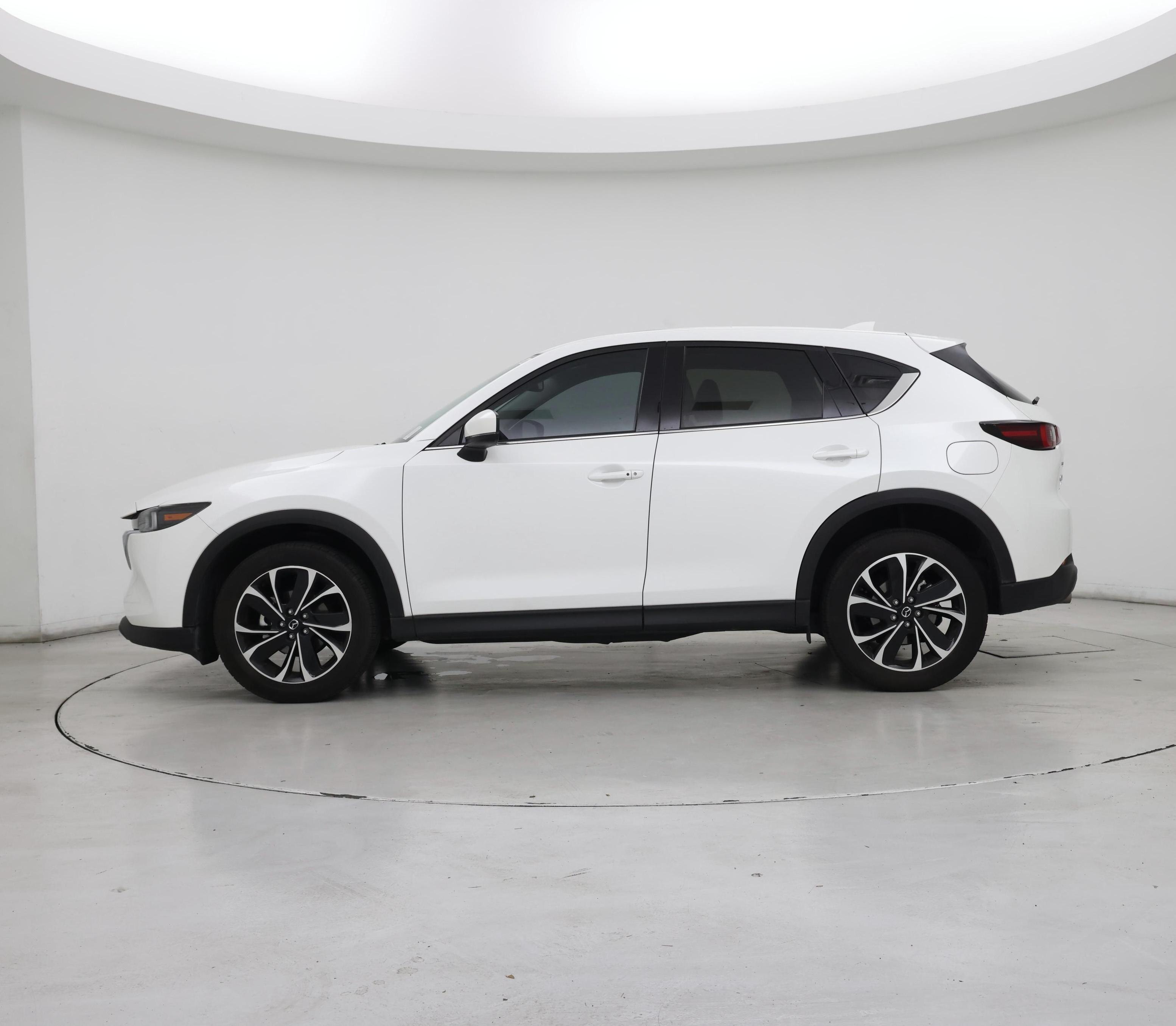 Thumbnail: 2022 Mazda CX-5 - 3