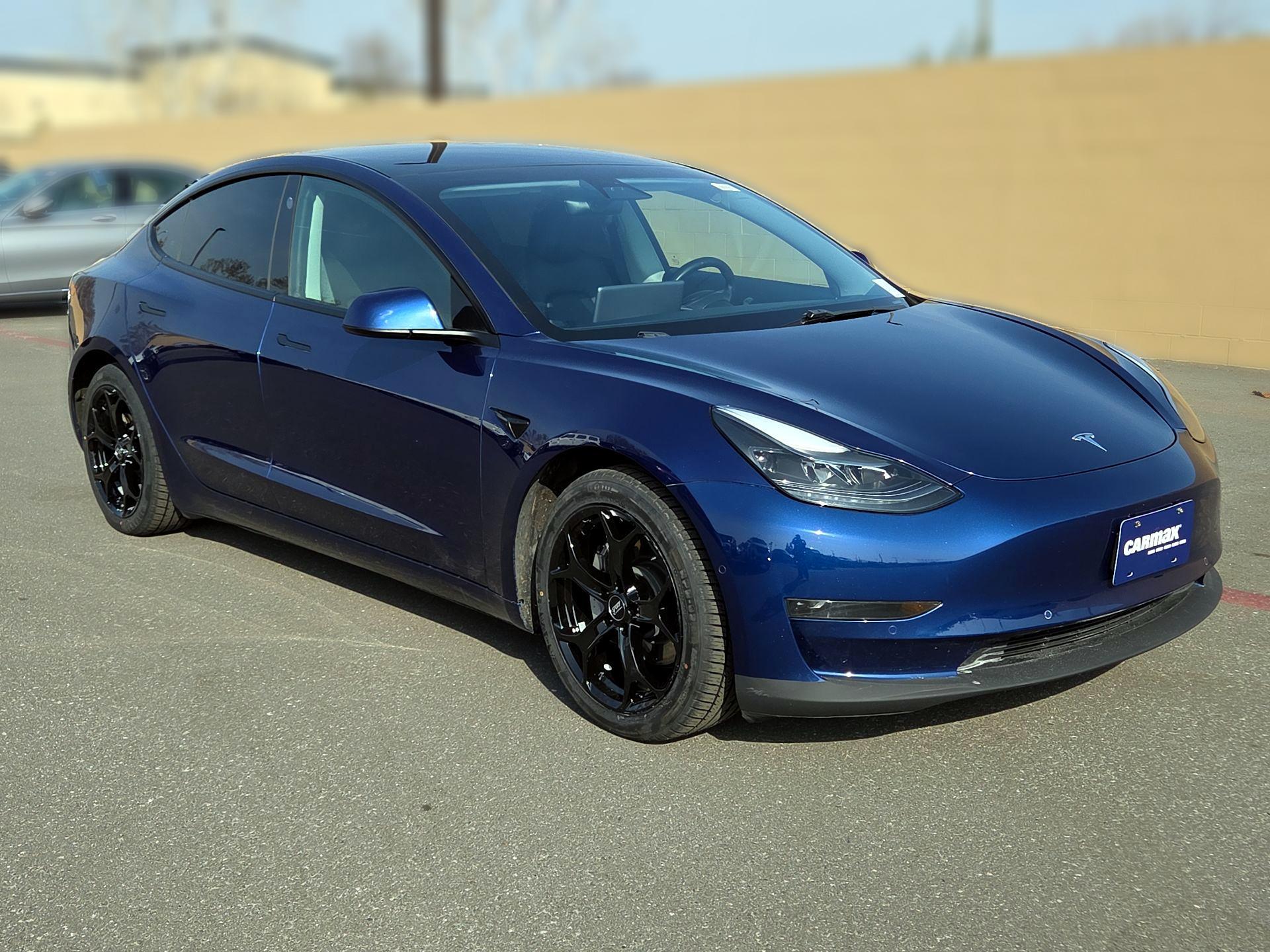 Thumbnail: 2021 Tesla Model 3 - 1