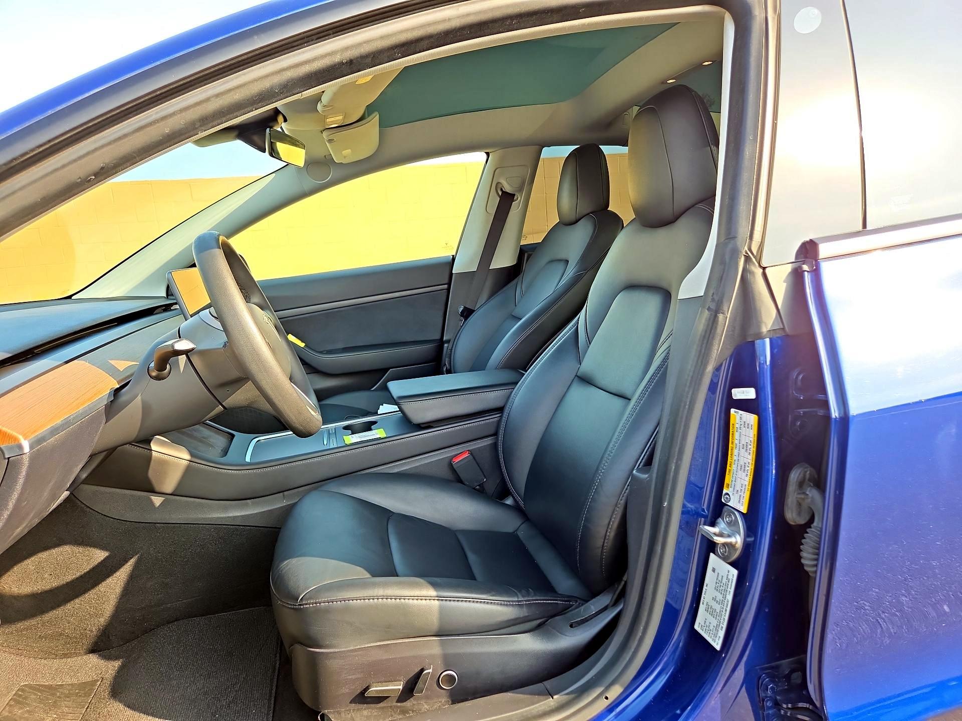 Thumbnail: 2021 Tesla Model 3 - 9