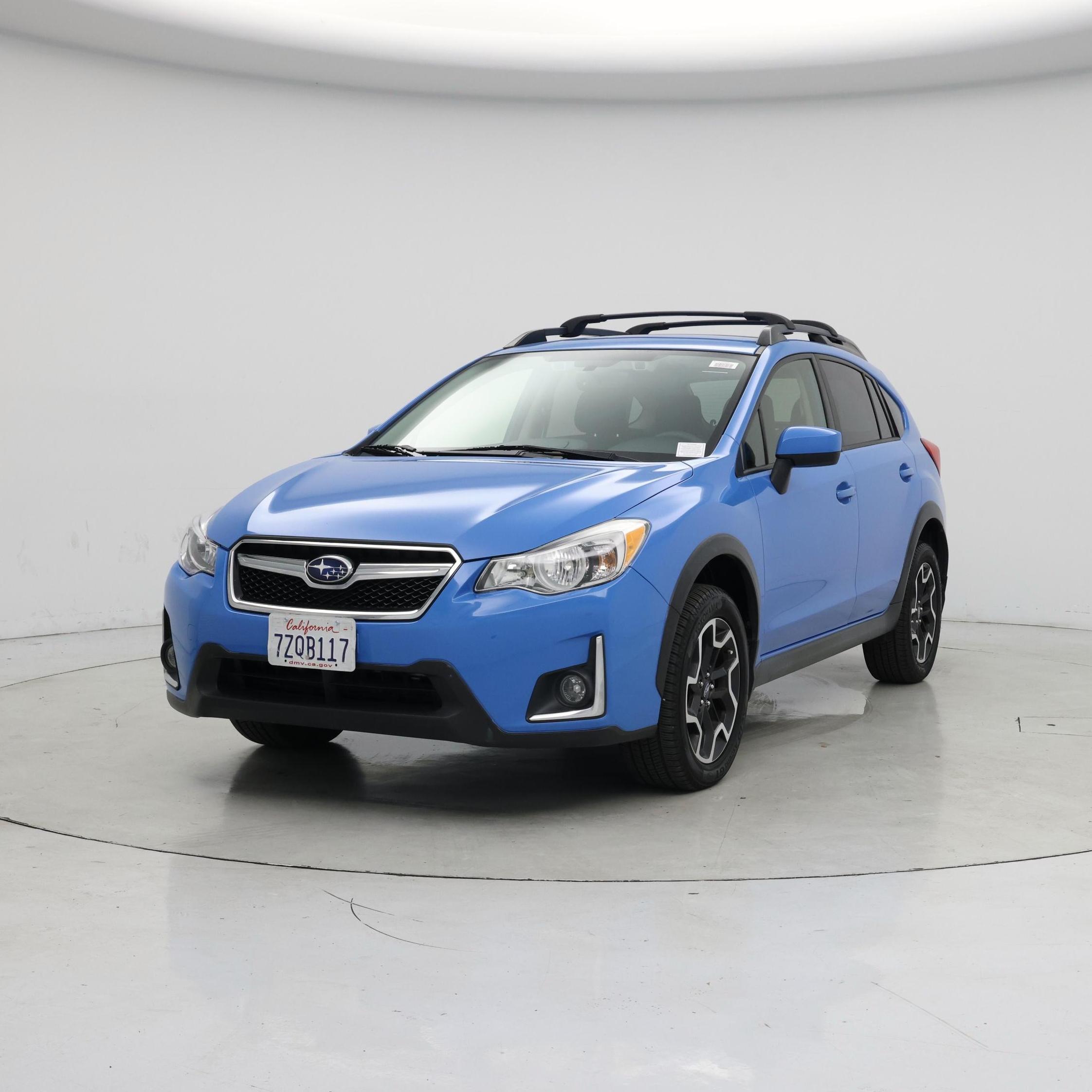 Thumbnail: 2017 Subaru Crosstrek - 4
