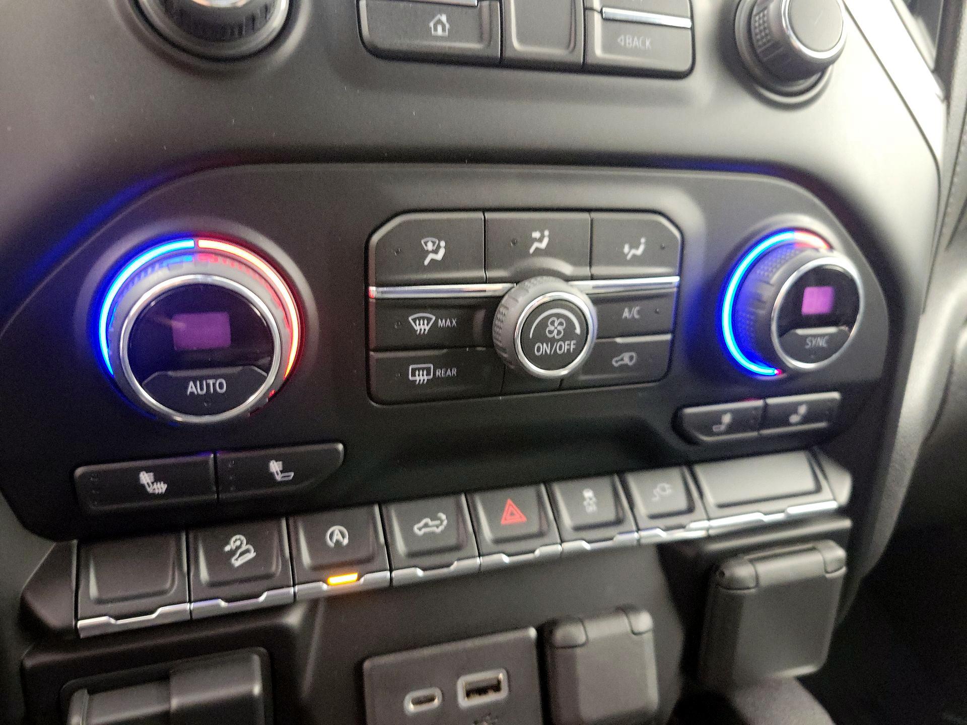 Thumbnail: 2020 Chevrolet Silverado 1500 - 16