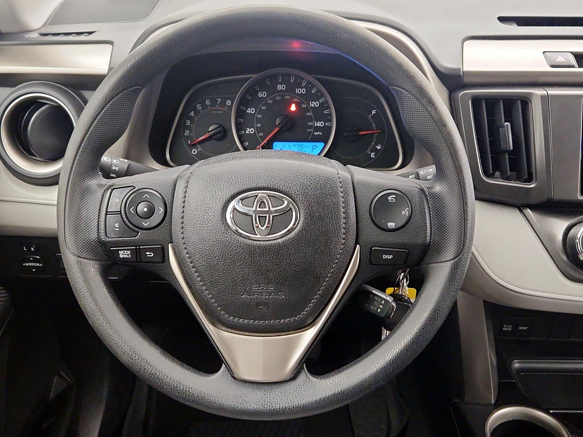 Thumbnail: 2014 Toyota RAV4 - 10