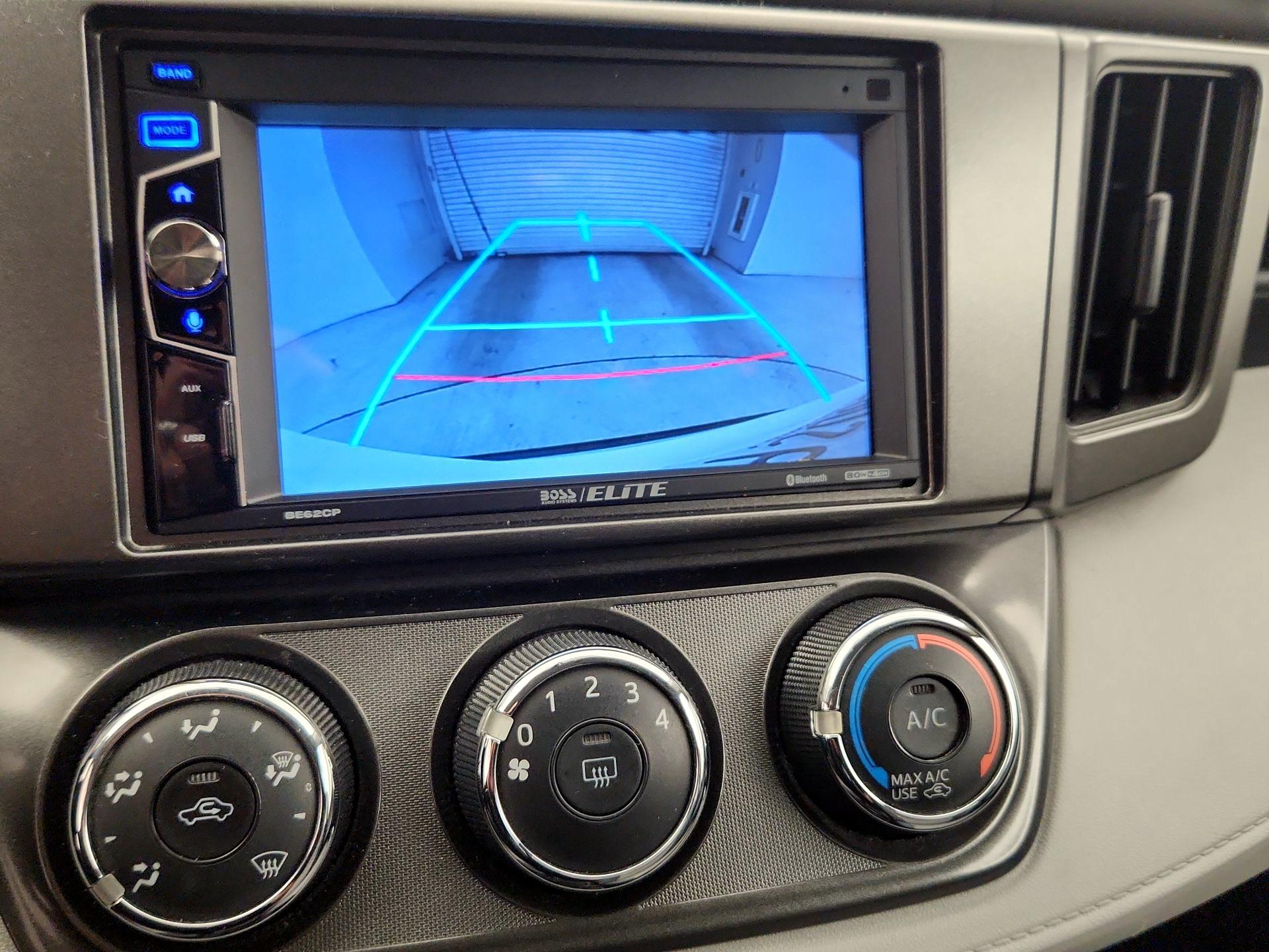 Thumbnail: 2014 Toyota RAV4 - 14