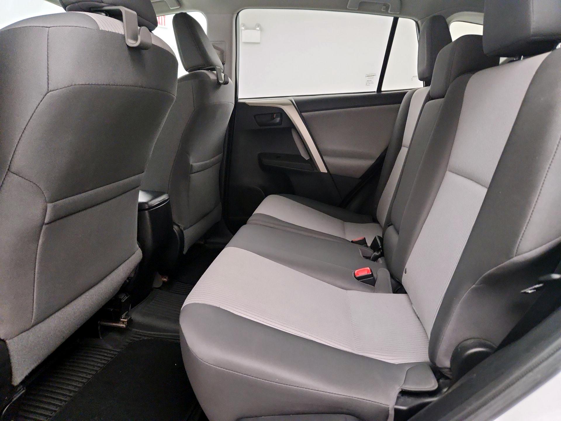 Thumbnail: 2014 Toyota RAV4 - 19