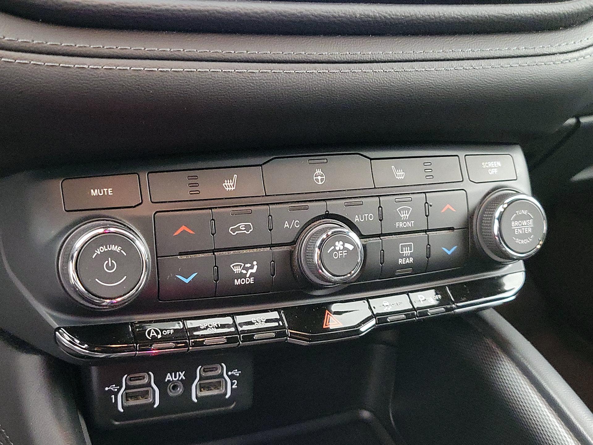 Thumbnail: 2021 Dodge Durango - 16