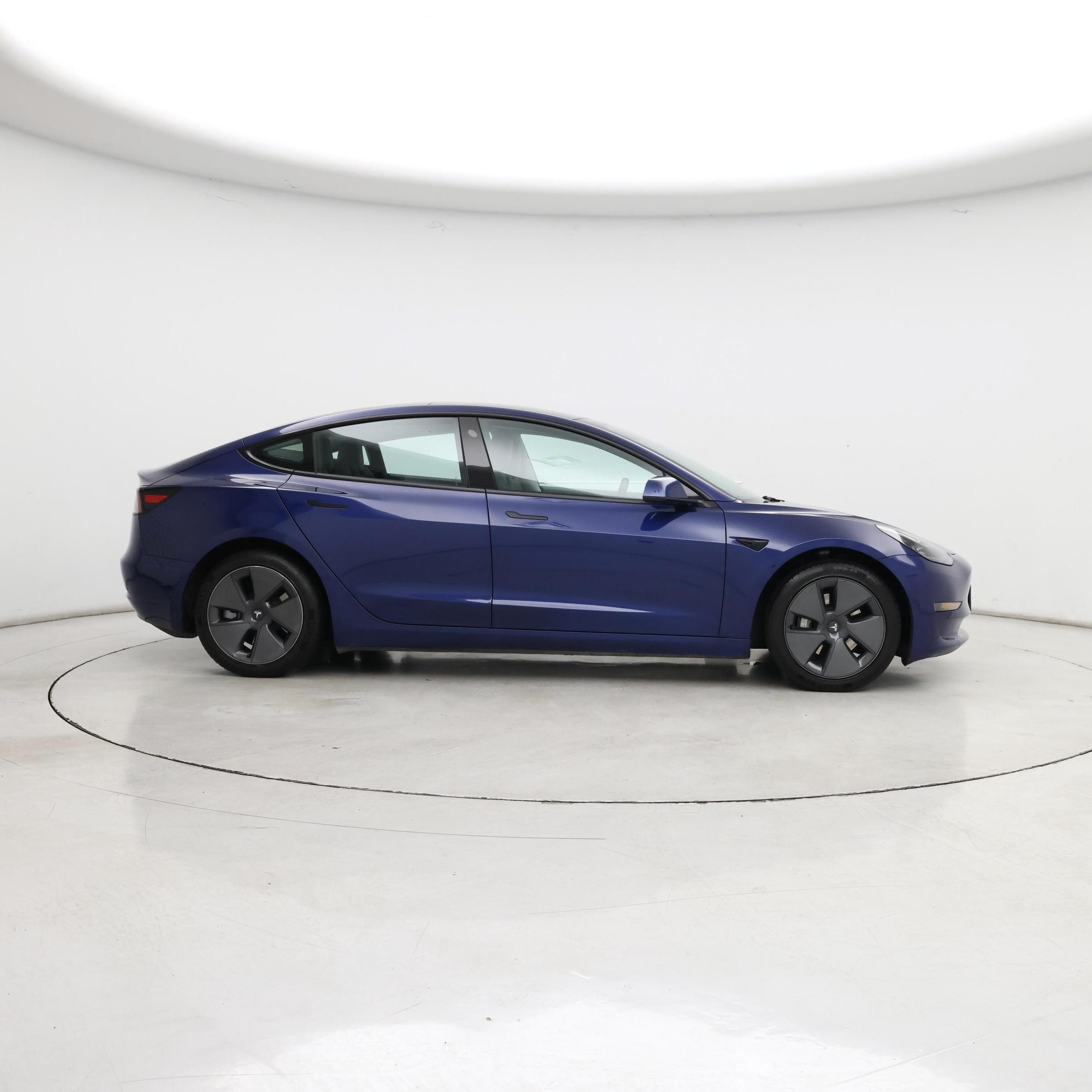 Thumbnail: 2022 Tesla Model 3 - 7