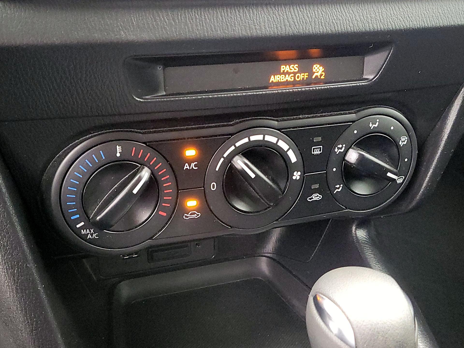 Thumbnail: 2017 Mazda Mazda3 - 15