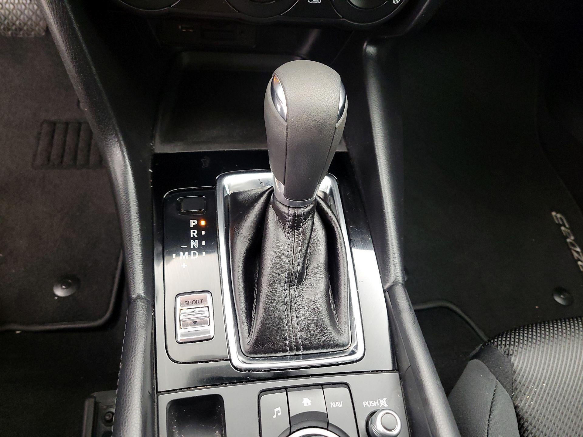 Thumbnail: 2017 Mazda Mazda3 - 16