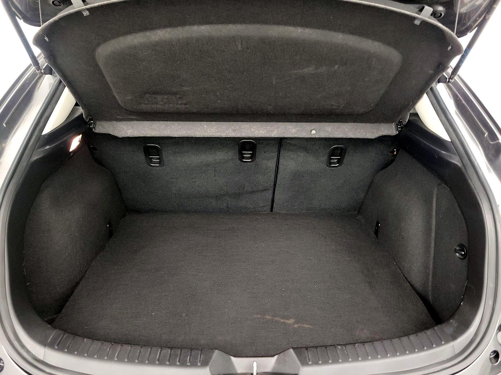 Thumbnail: 2017 Mazda Mazda3 - 19