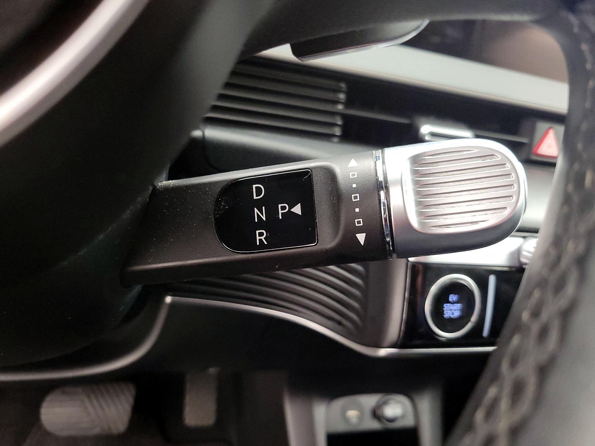 Thumbnail: 2022 Hyundai Ioniq 5 - 18