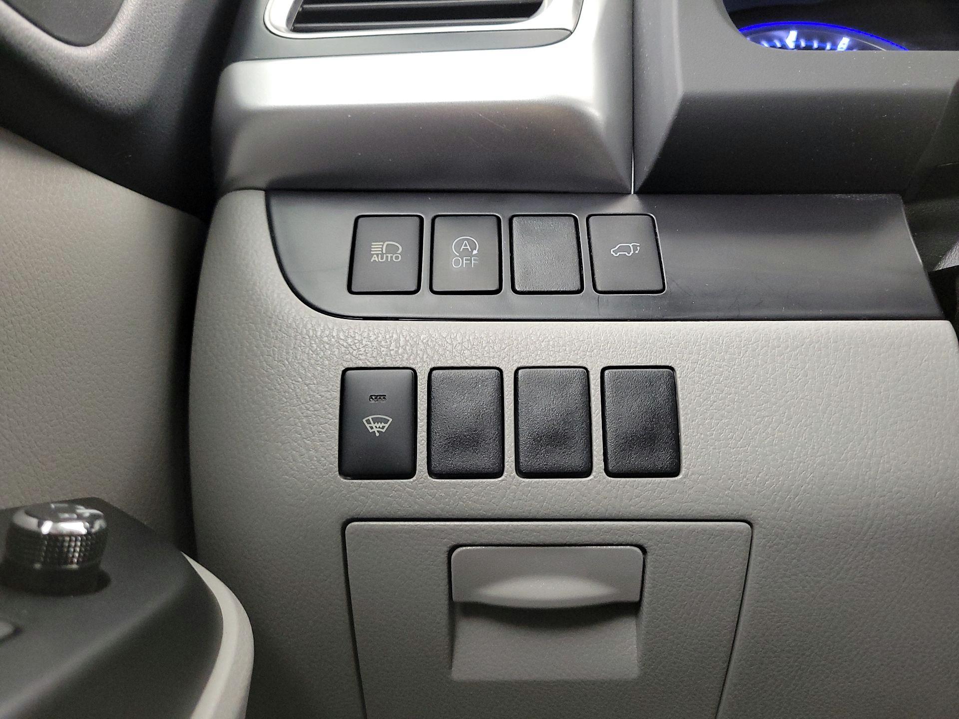 Thumbnail: 2019 Toyota Highlander - 13