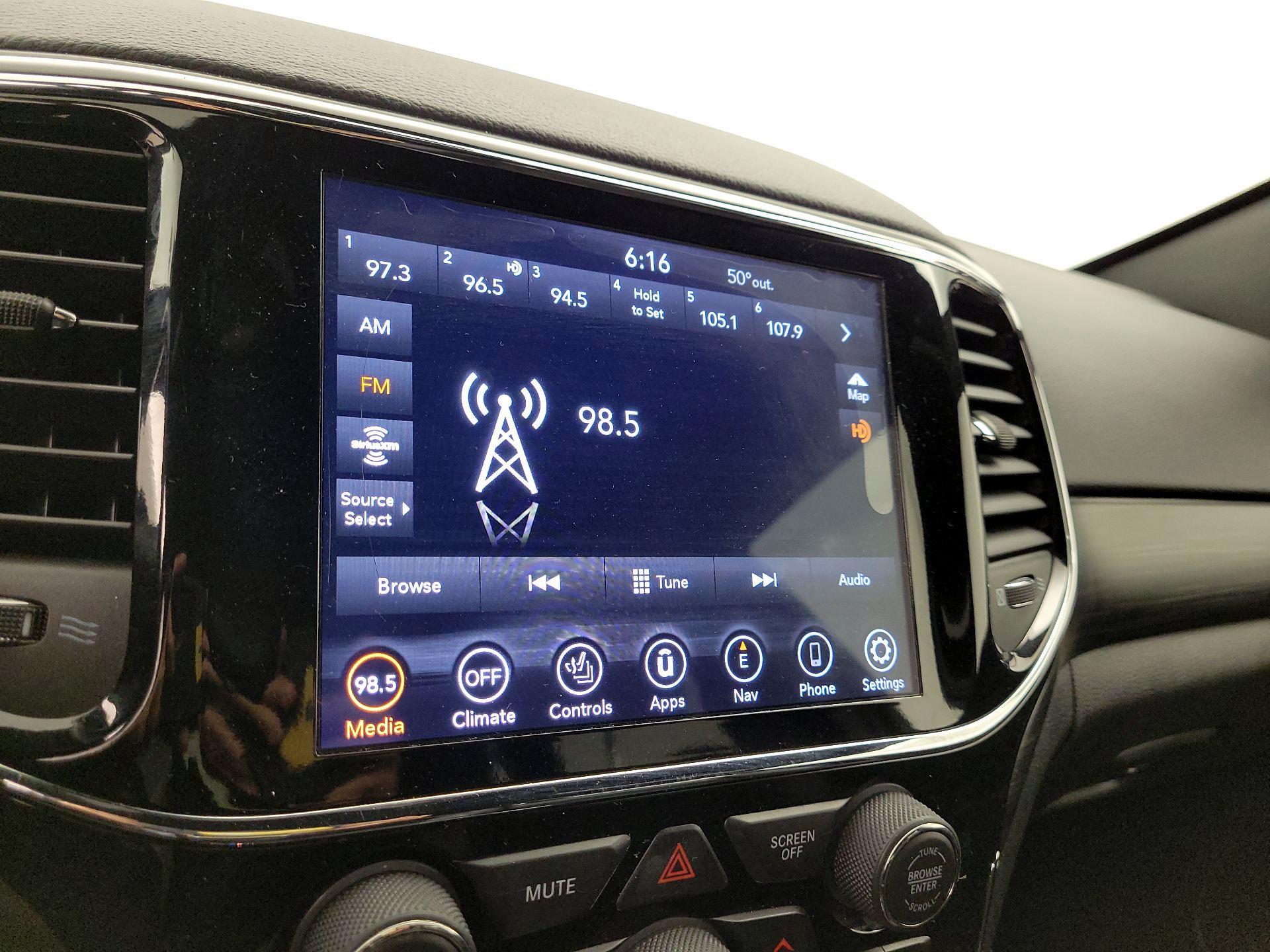 Thumbnail: 2020 Jeep Grand Cherokee - 16