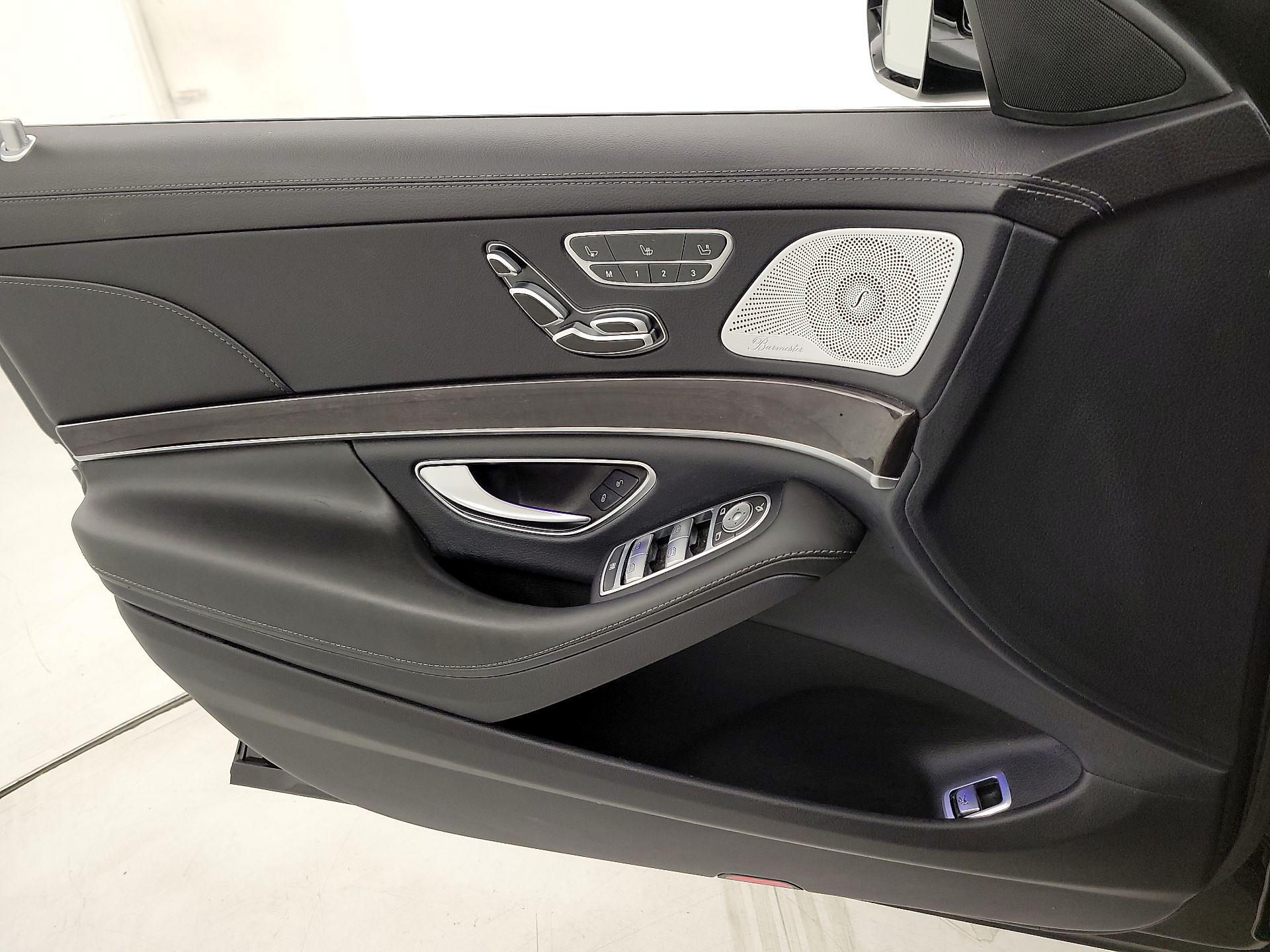 Thumbnail: 2019 Mercedes-Benz S-Class - 12