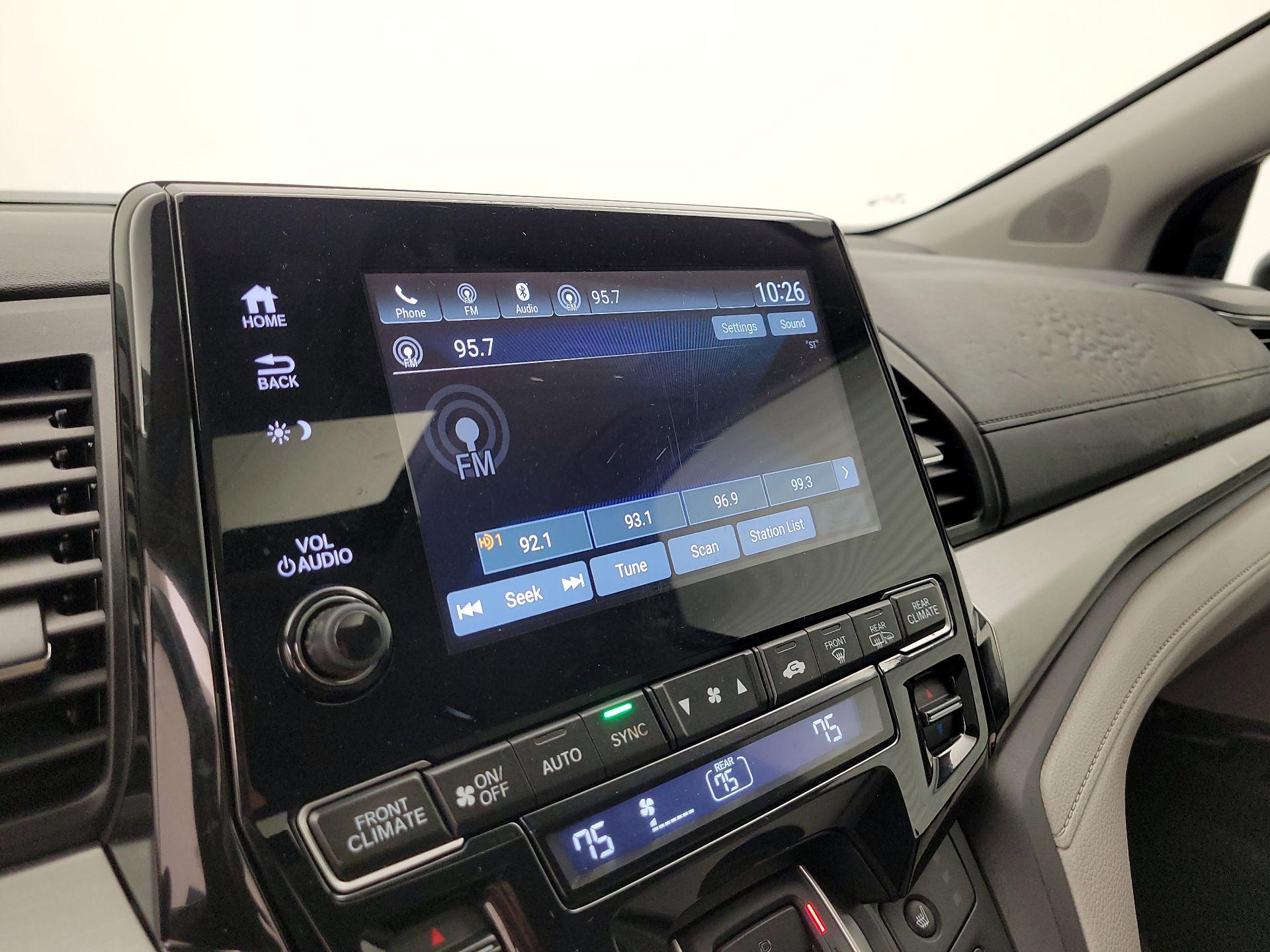 Thumbnail: 2019 Honda Odyssey - 15