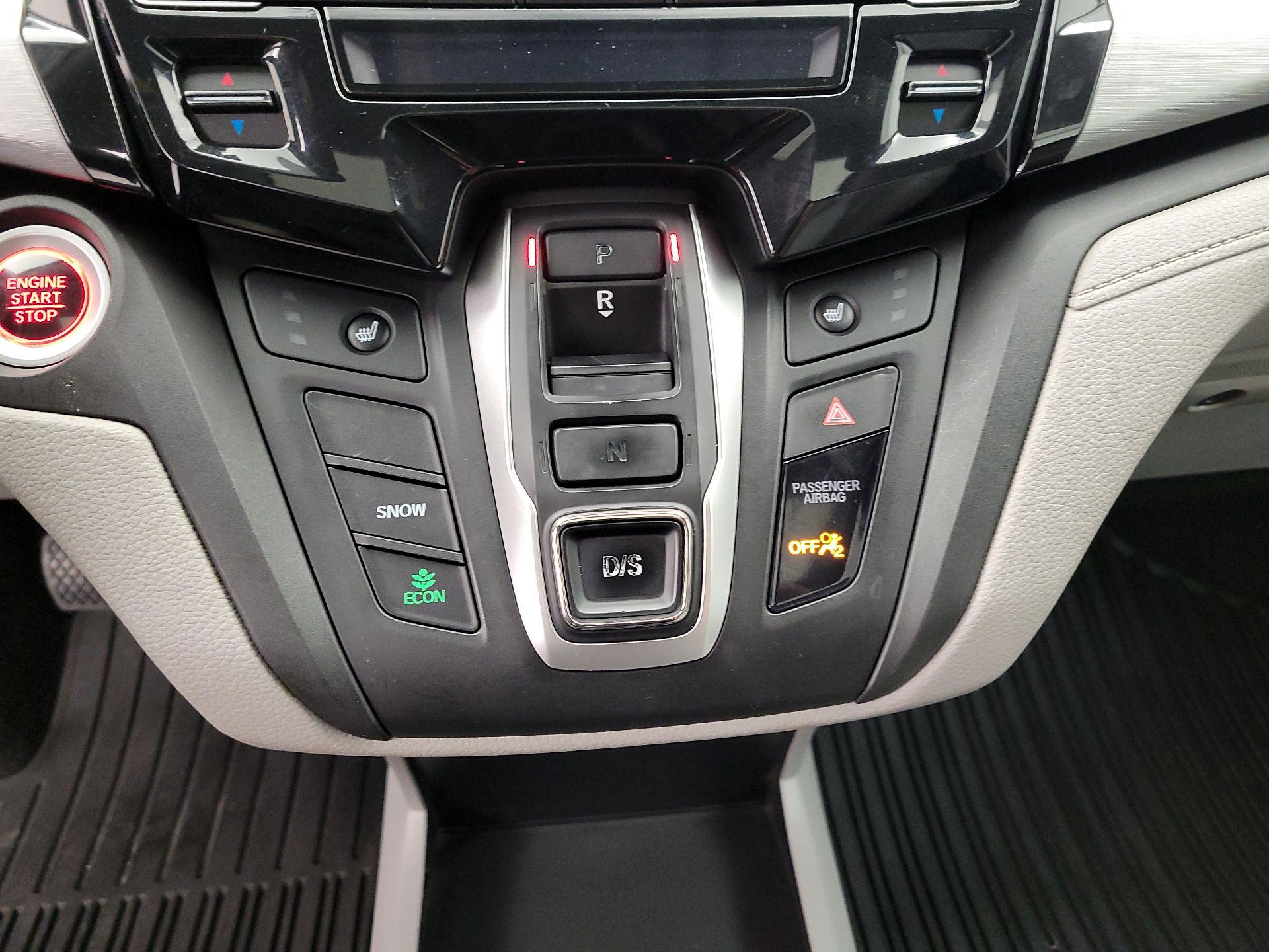 Thumbnail: 2019 Honda Odyssey - 17