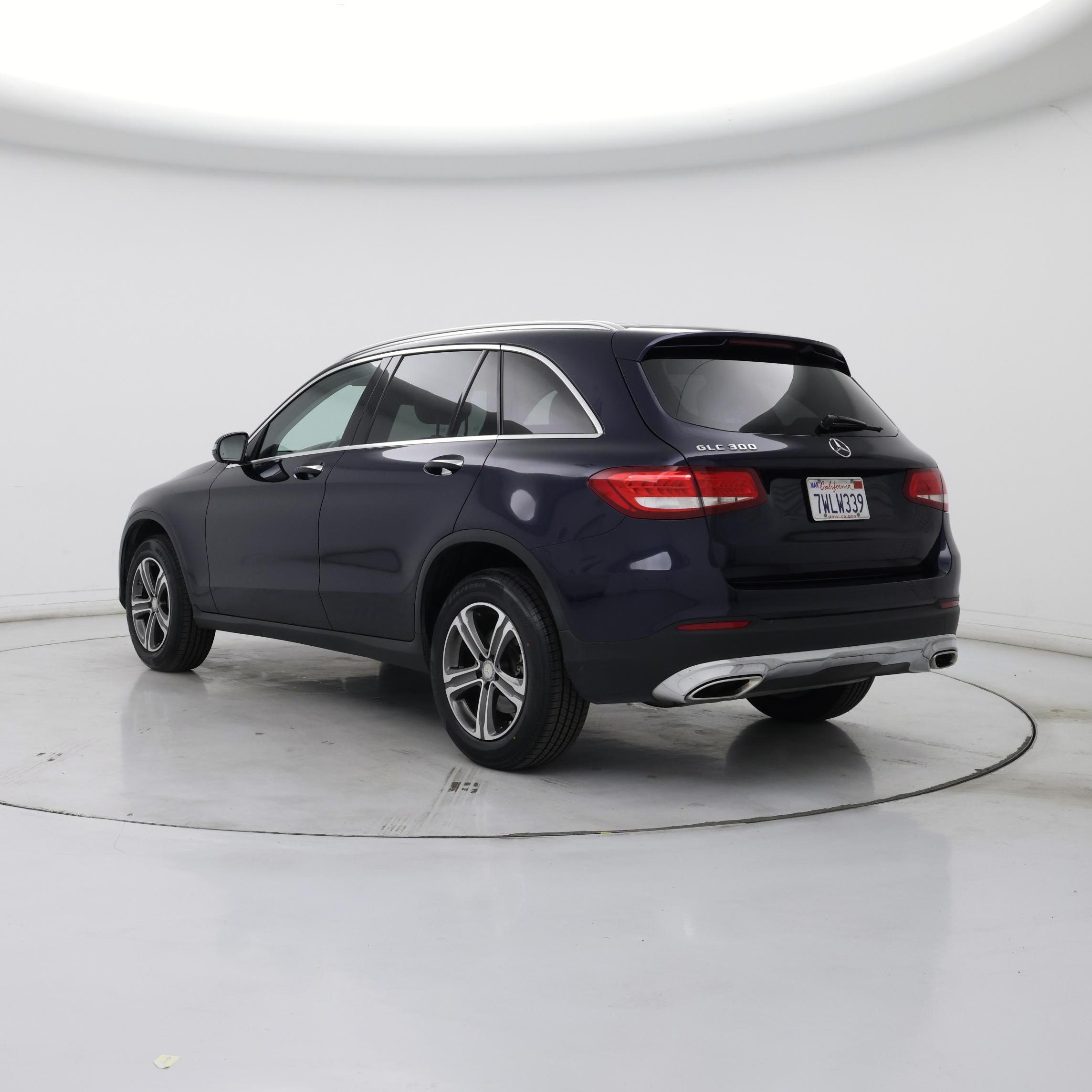 Thumbnail: 2016 Mercedes-Benz GLC - 2