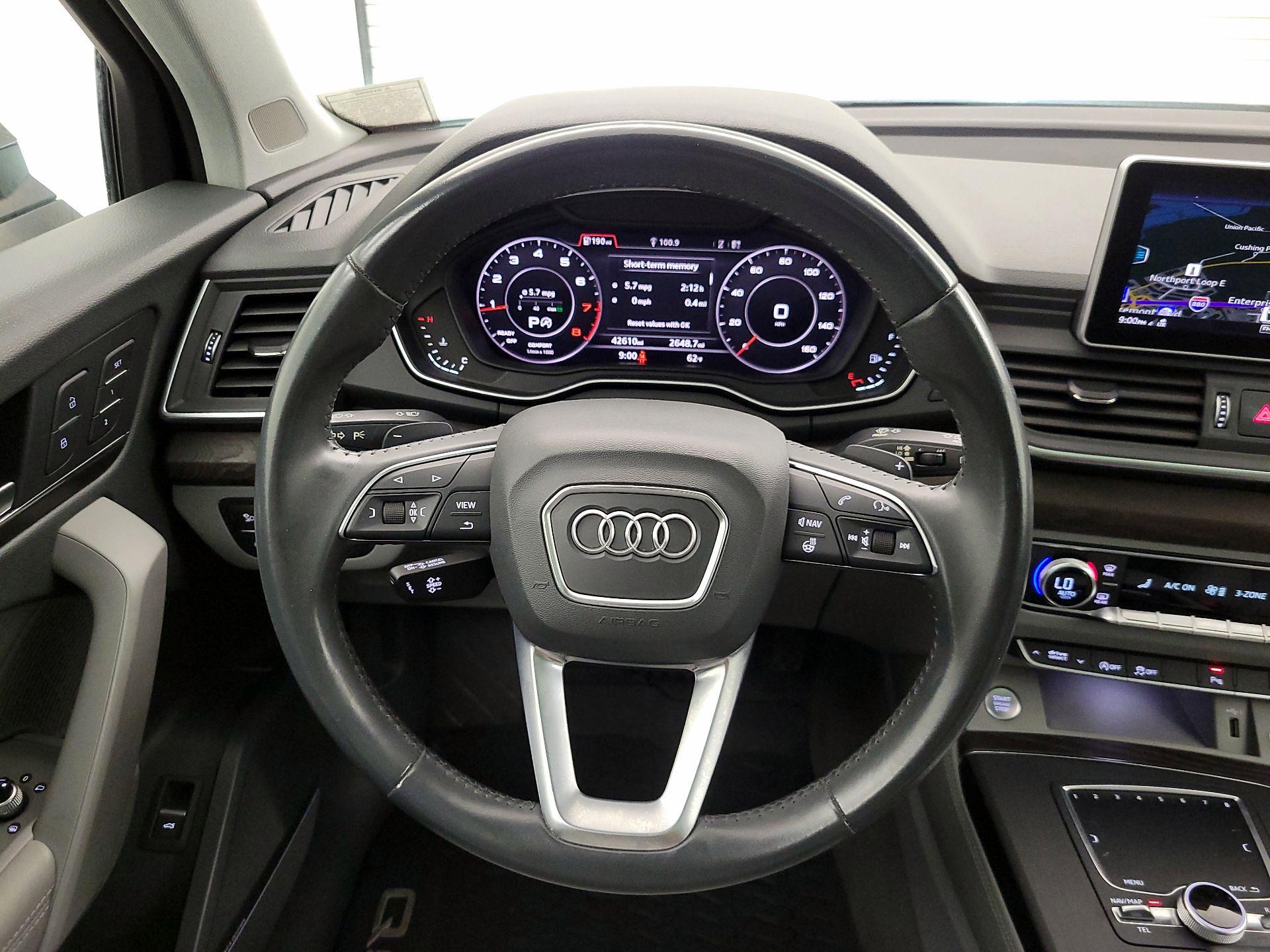 Thumbnail: 2020 Audi Q5 - 10