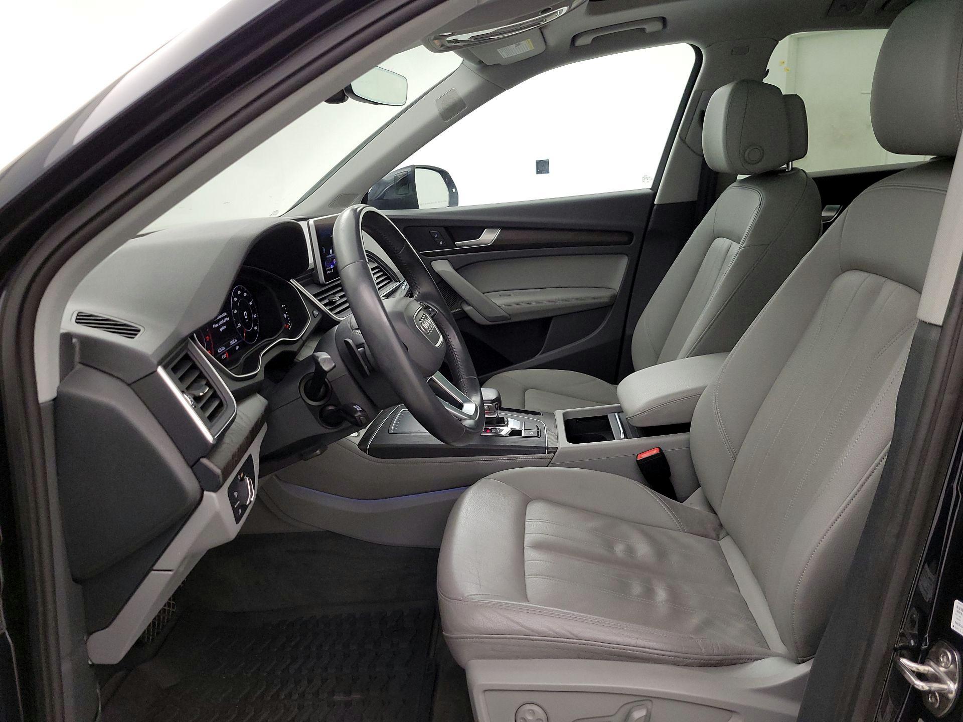 Thumbnail: 2020 Audi Q5 - 11