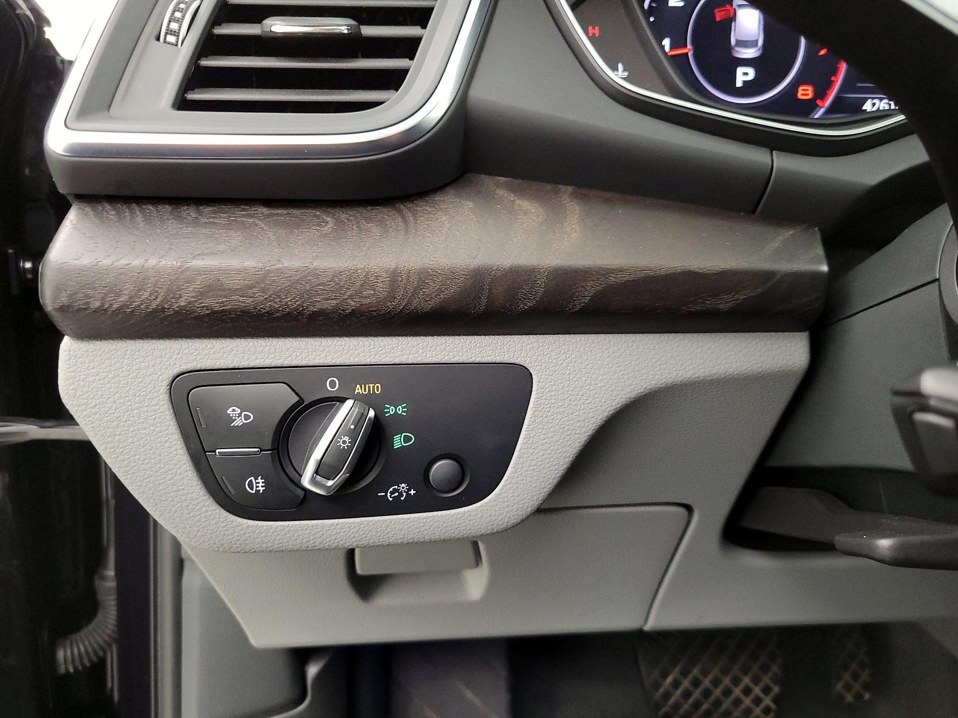 Thumbnail: 2020 Audi Q5 - 13