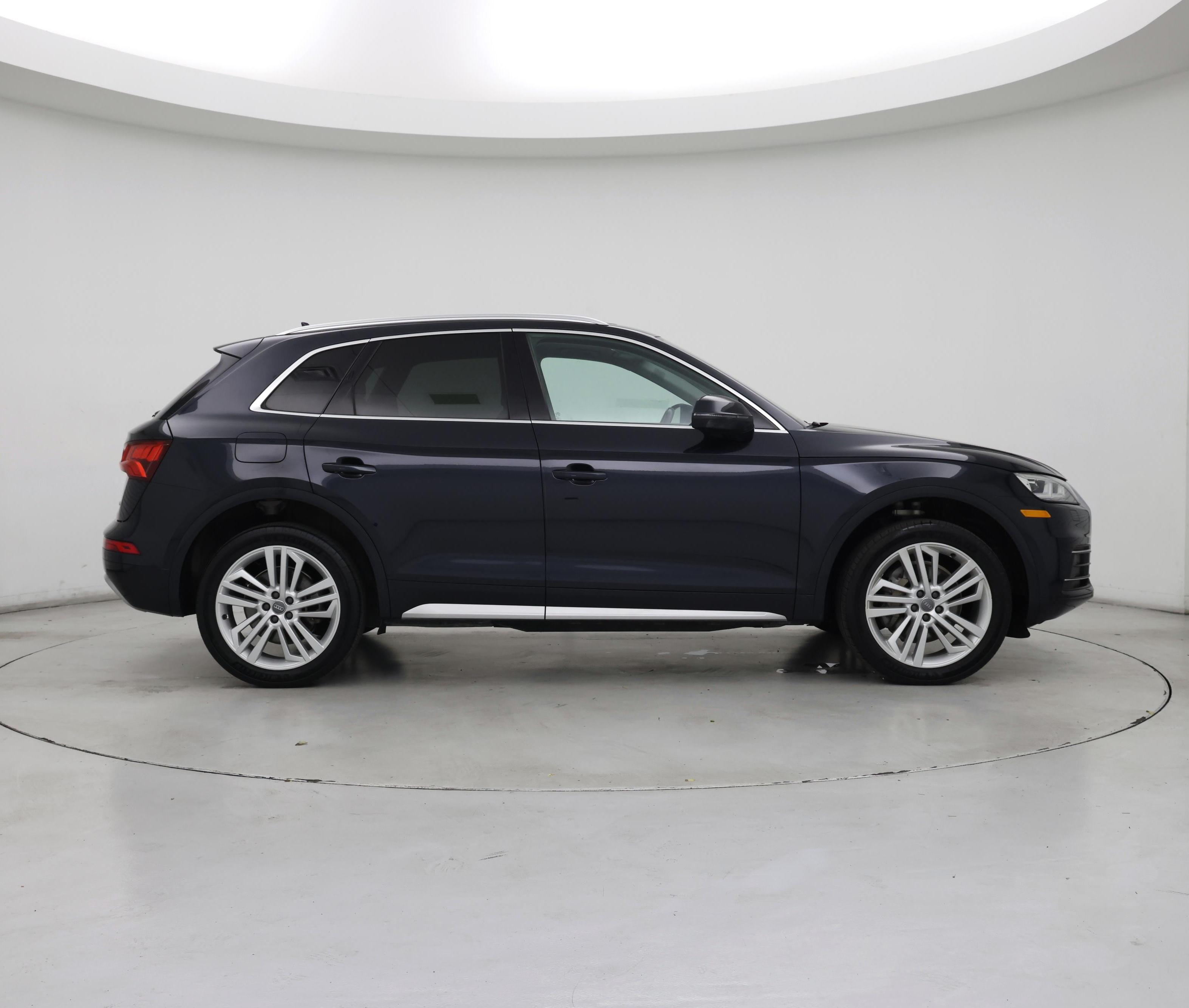 Thumbnail: 2020 Audi Q5 - 7