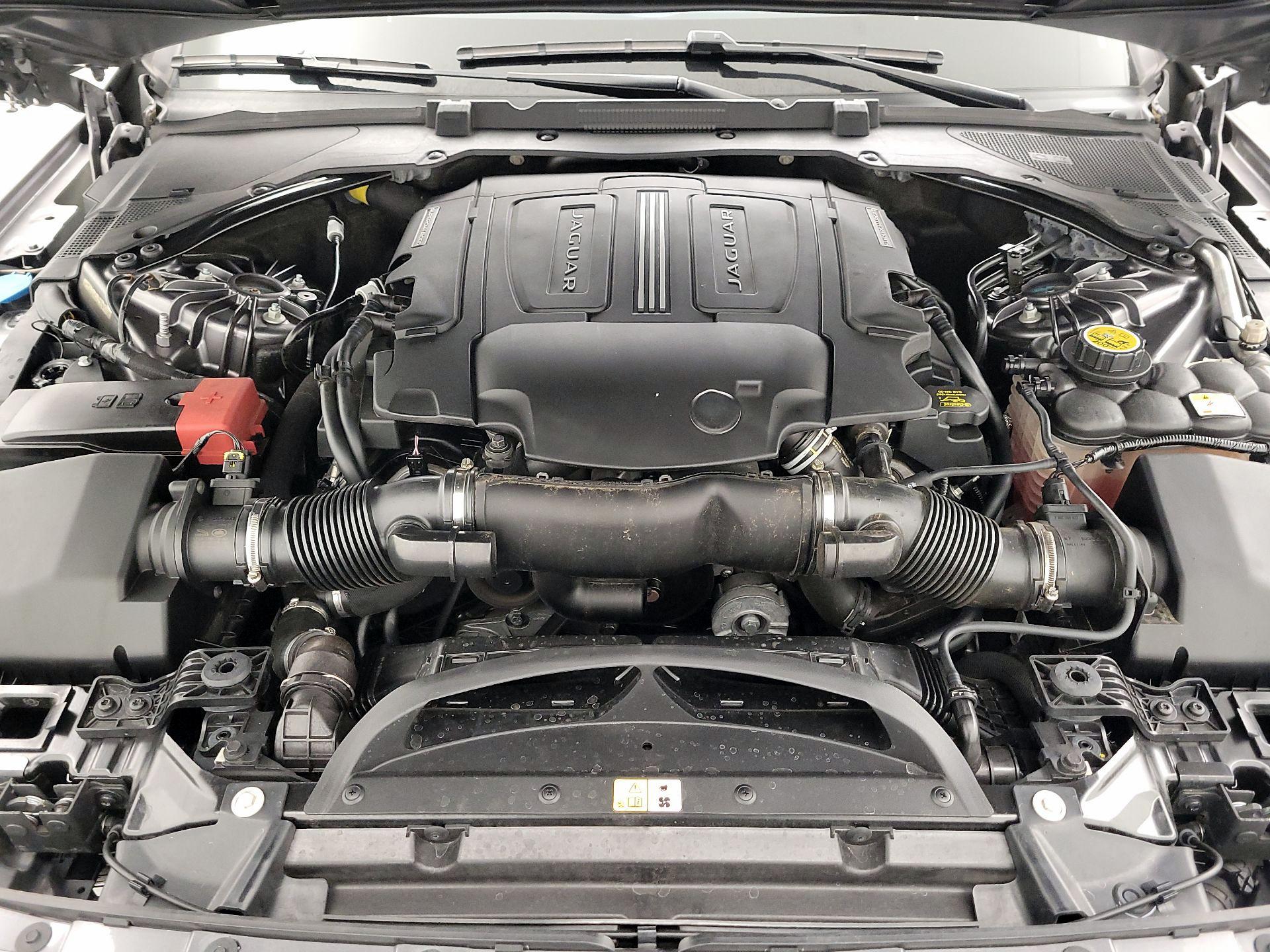 Thumbnail: 2017 Jaguar XF - 19