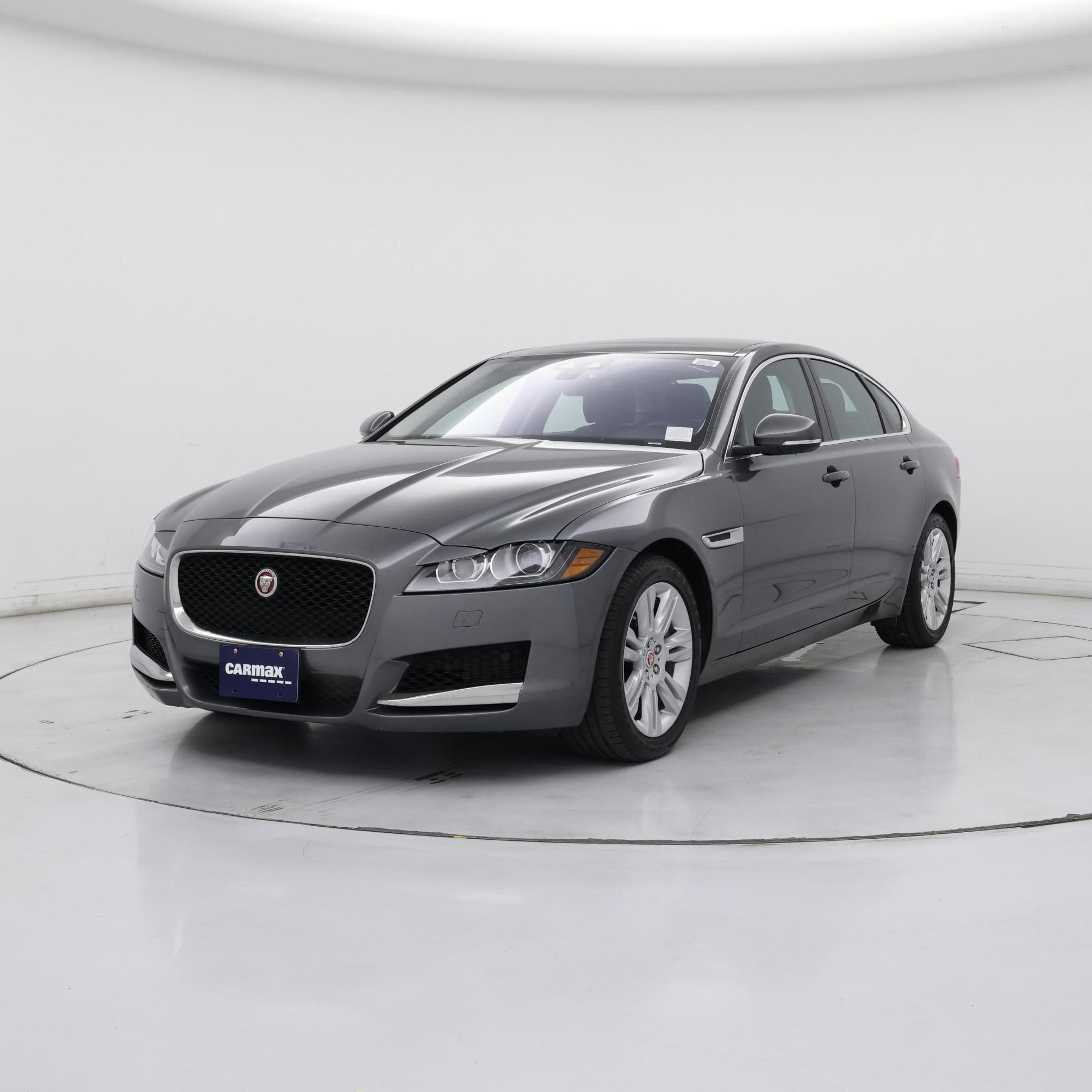 Thumbnail: 2017 Jaguar XF - 4