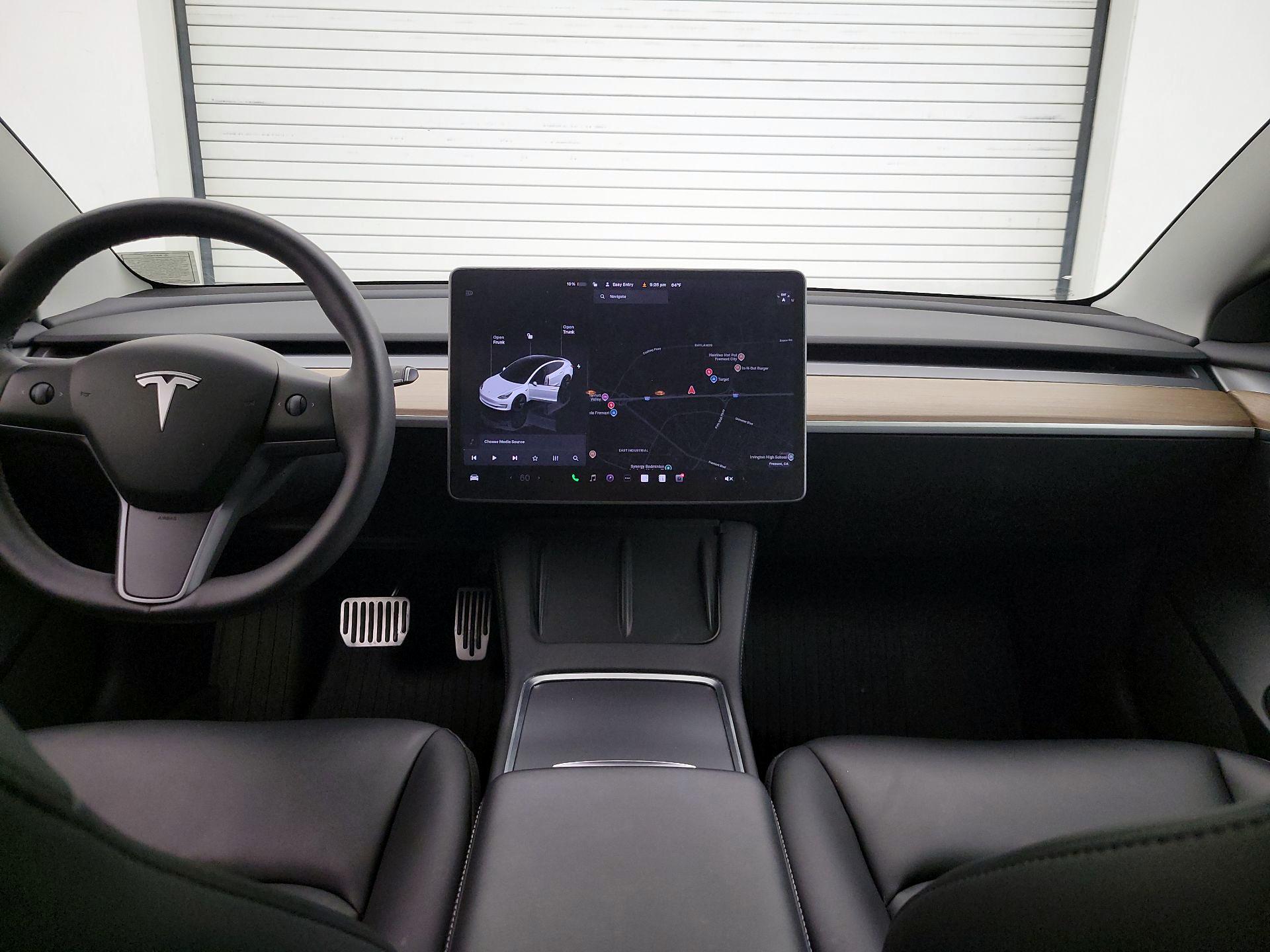 Thumbnail: 2023 Tesla Model 3 - 9