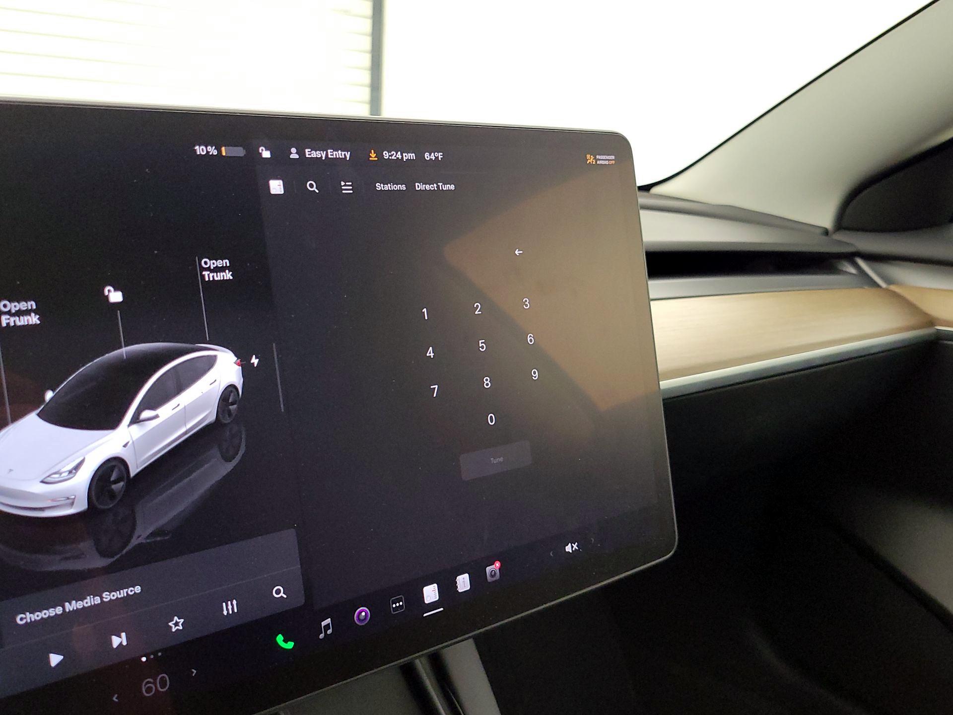 Thumbnail: 2023 Tesla Model 3 - 15