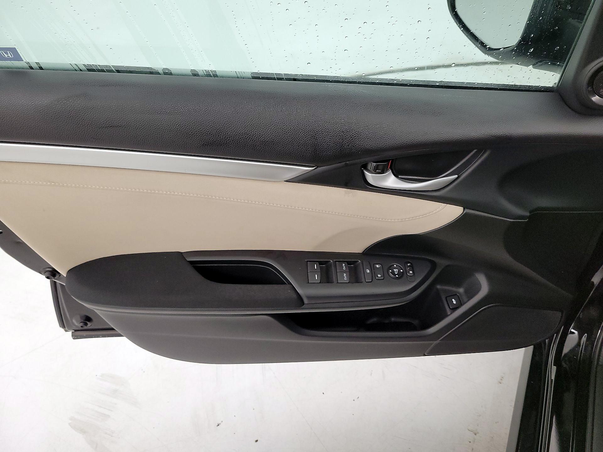 Thumbnail: 2017 Honda Civic - 12