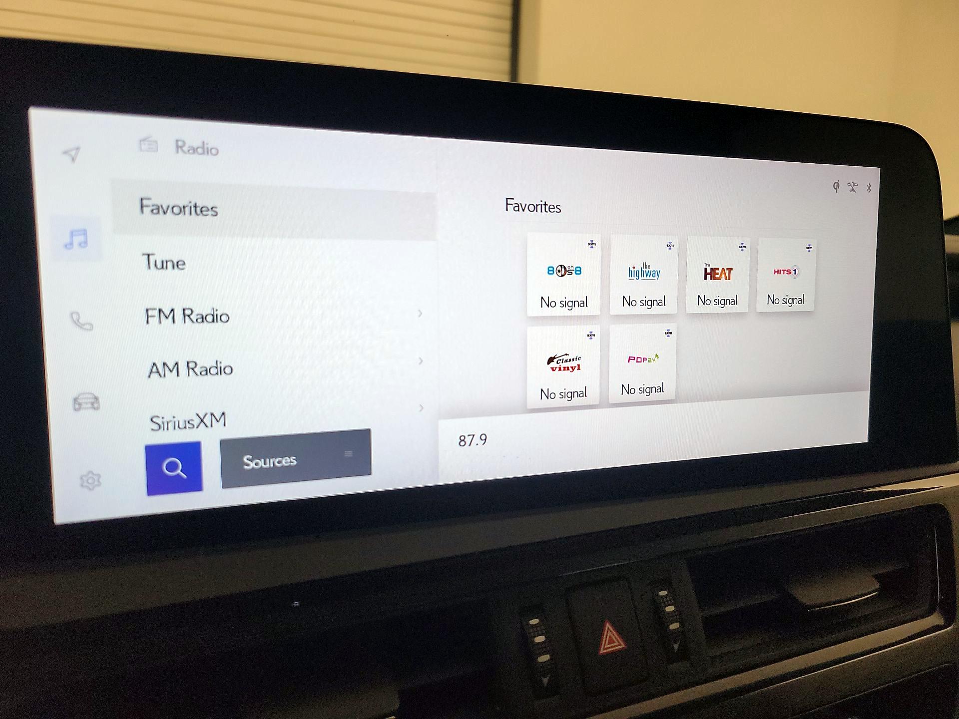 Thumbnail: 2023 Lexus ES - 15