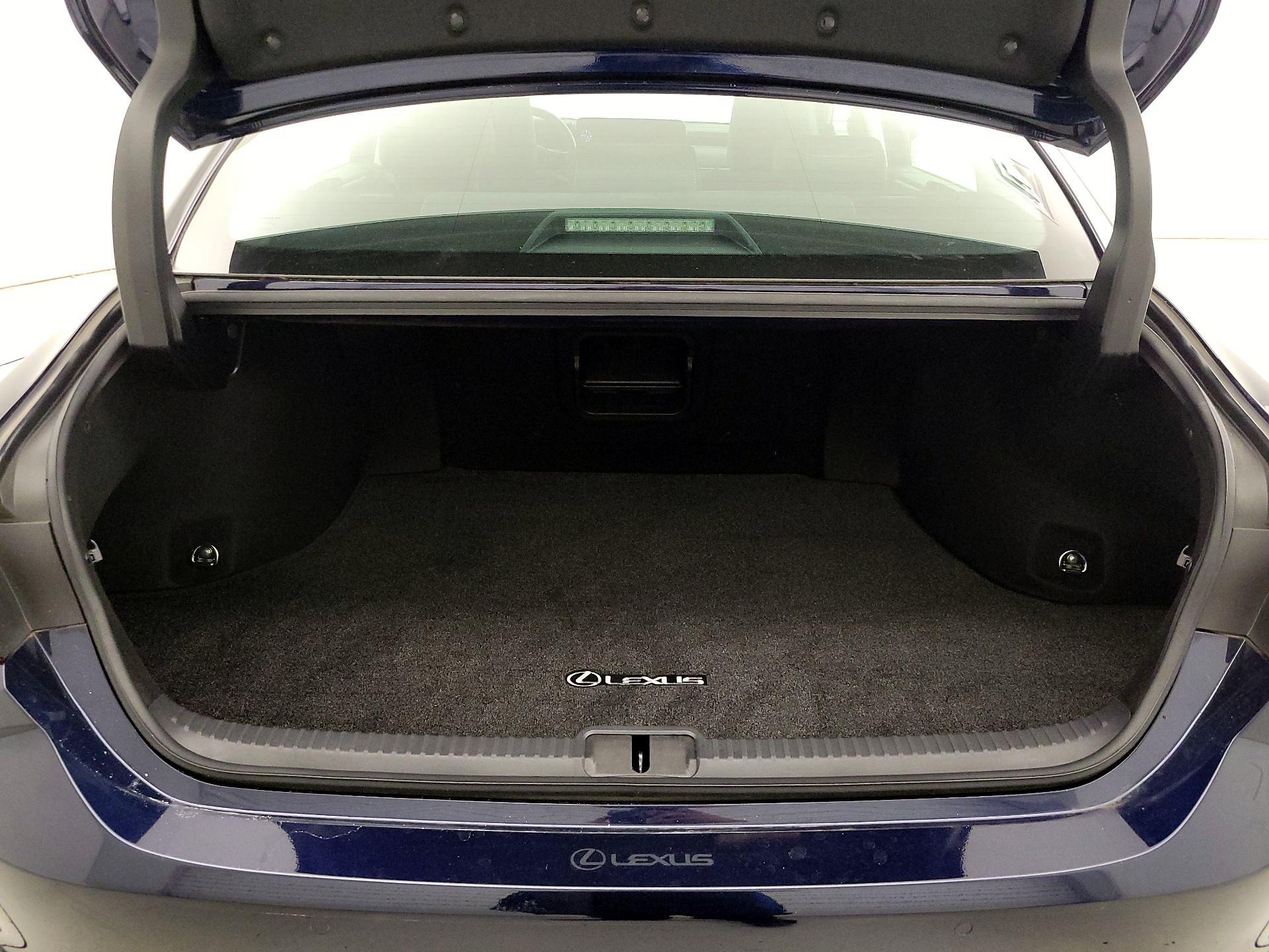 Thumbnail: 2023 Lexus ES - 20